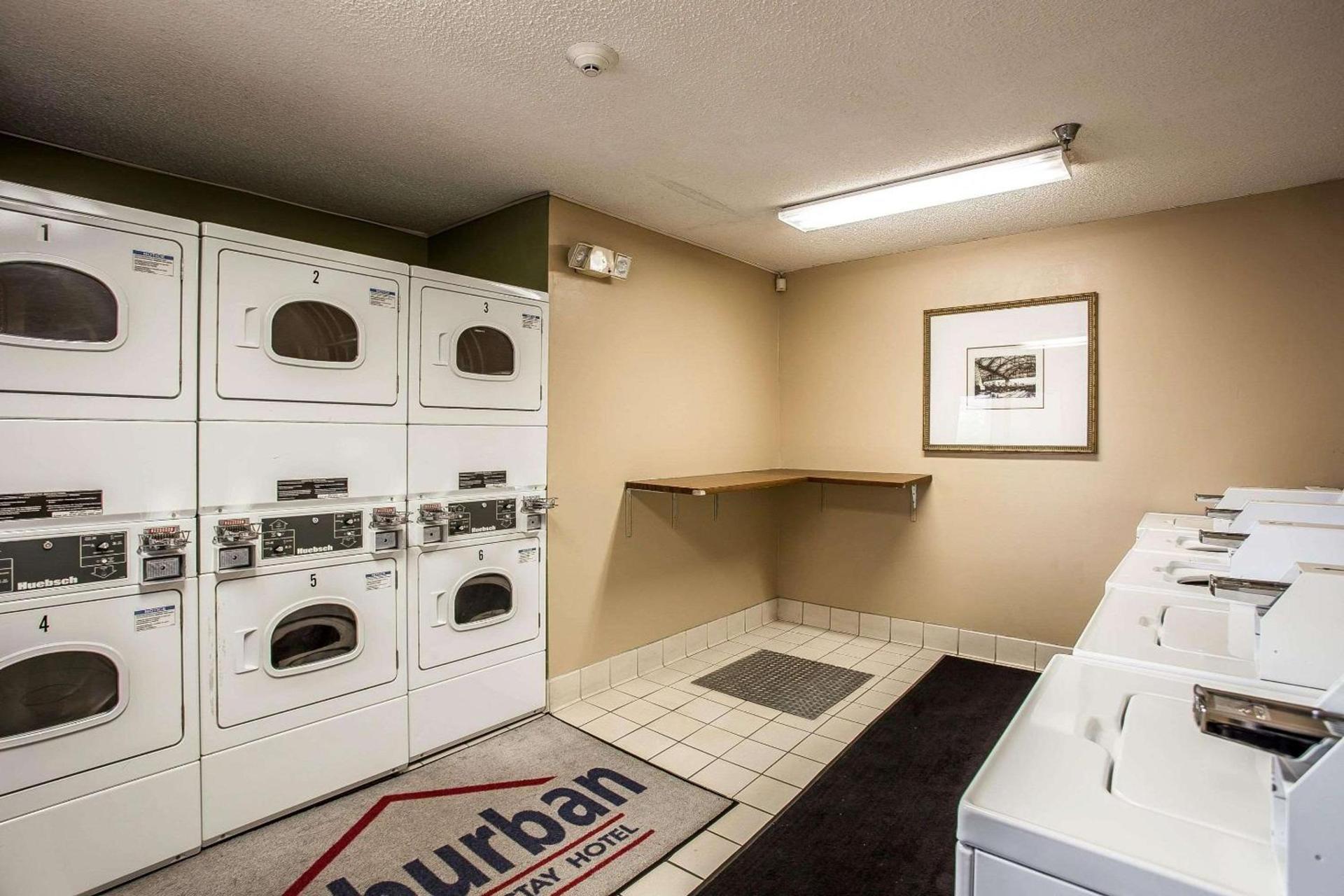 Suburban Studios Charlotte-Ballantyne photo 5
