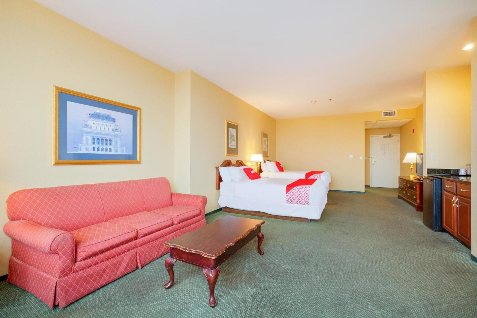 OYO Hotel St Louis Downtown City Center MO photo 89