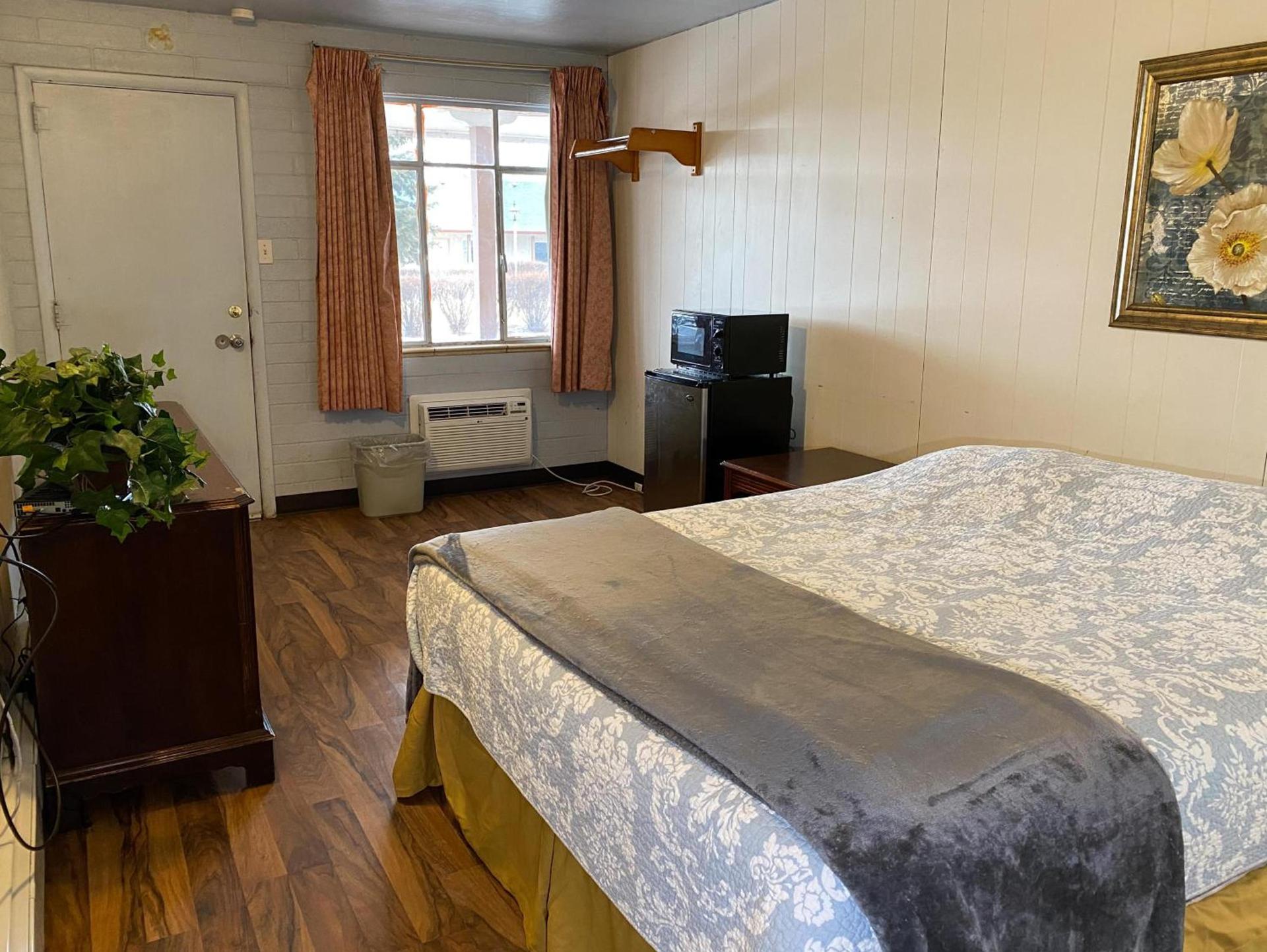Guest Ranch Motel photo 10