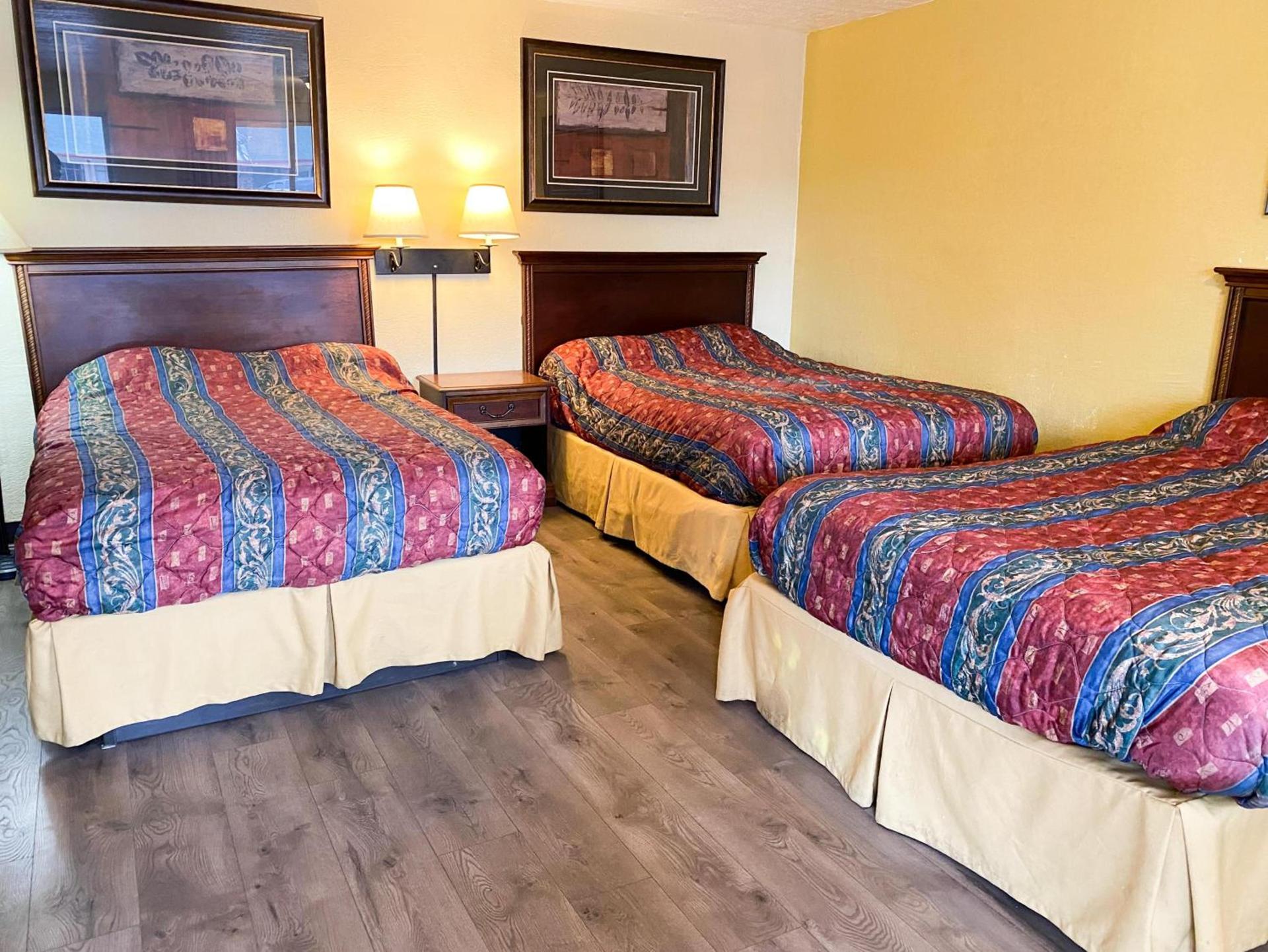 Guest Ranch Motel photo 8