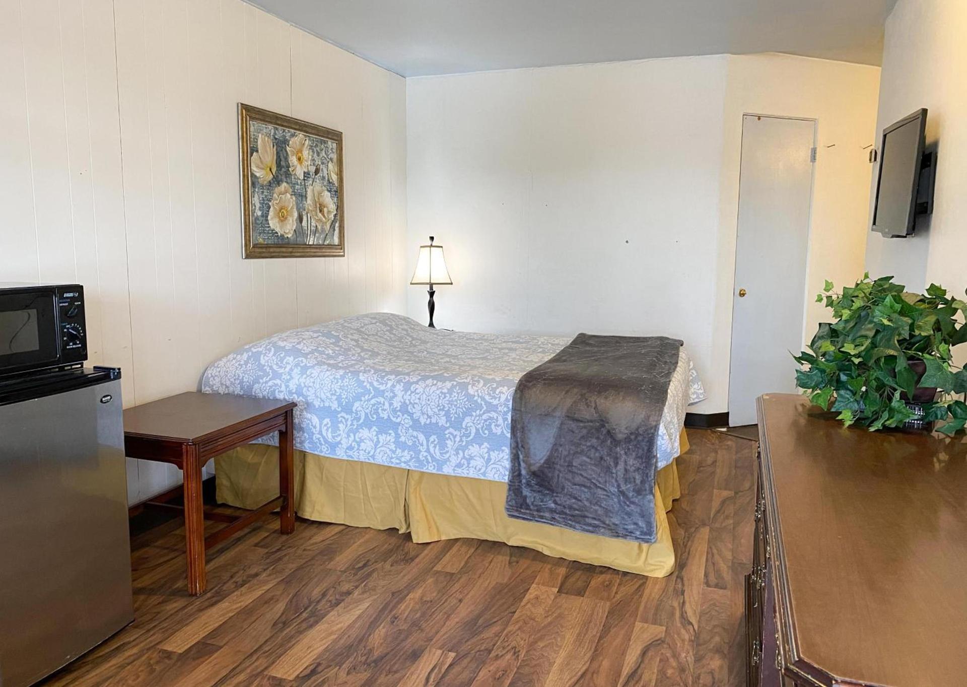 Guest Ranch Motel photo 24