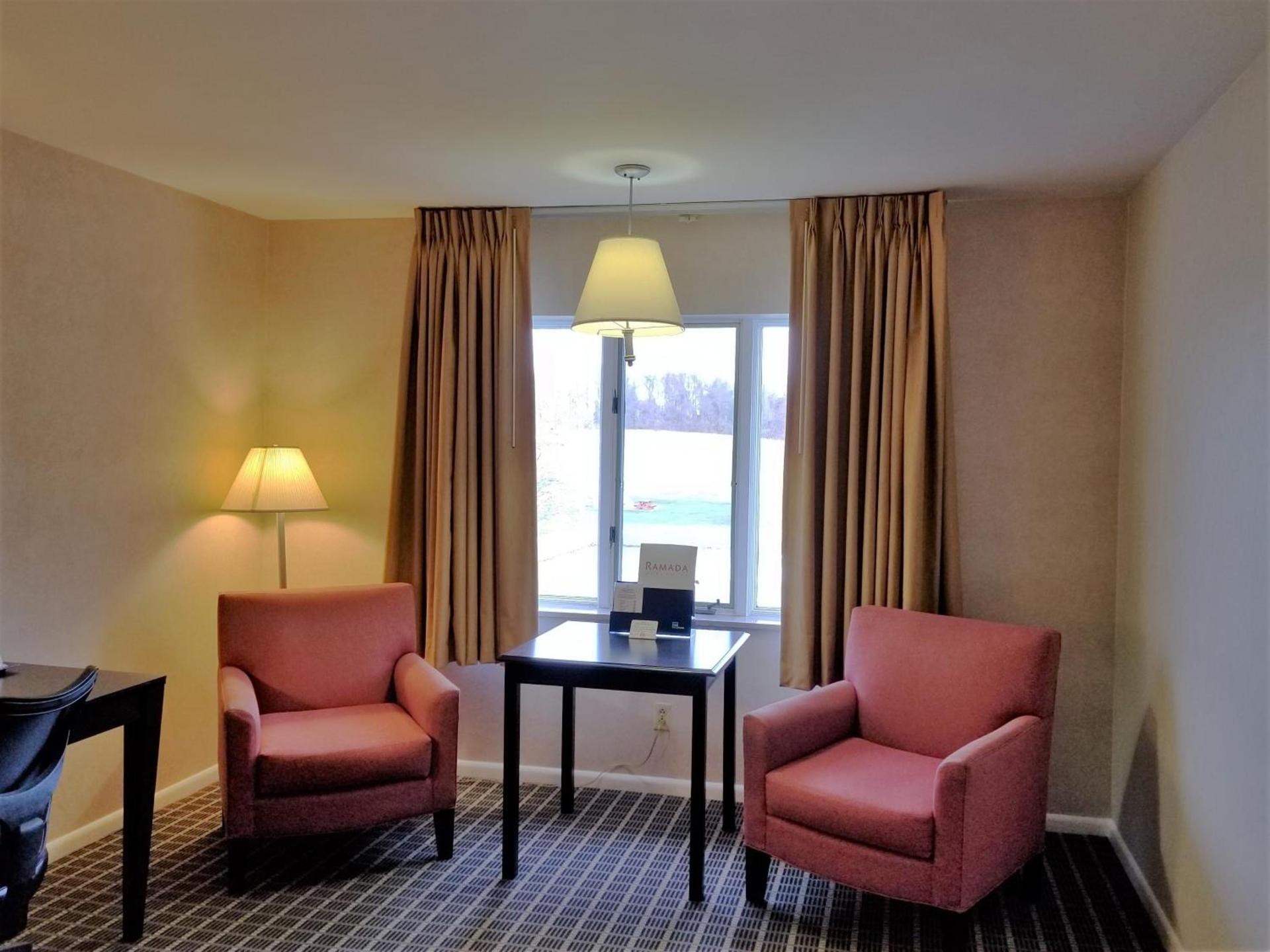 Ramada by Wyndham Washington photo 13