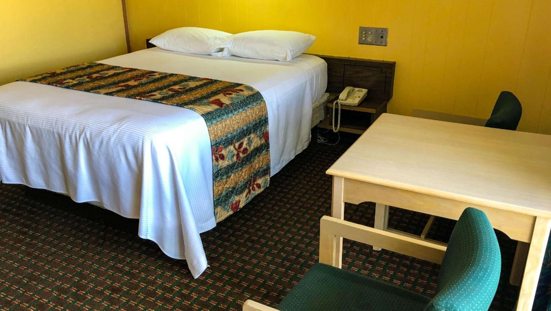 Sunset Inn Manning photo 12