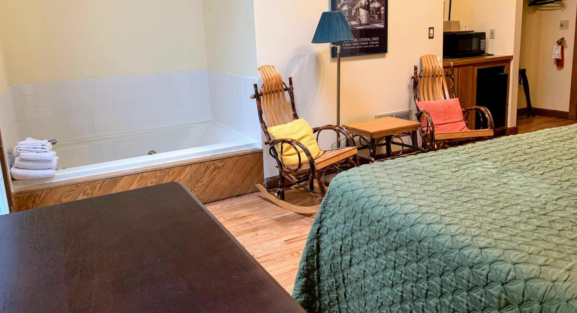 Gordon Beach Inn photo 19