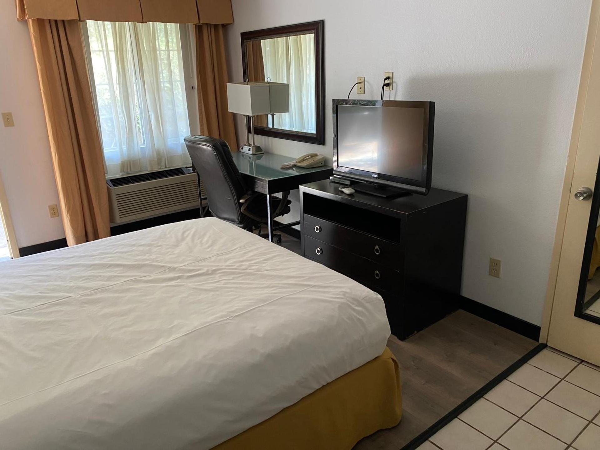 Hotel Silver Lake photo 13