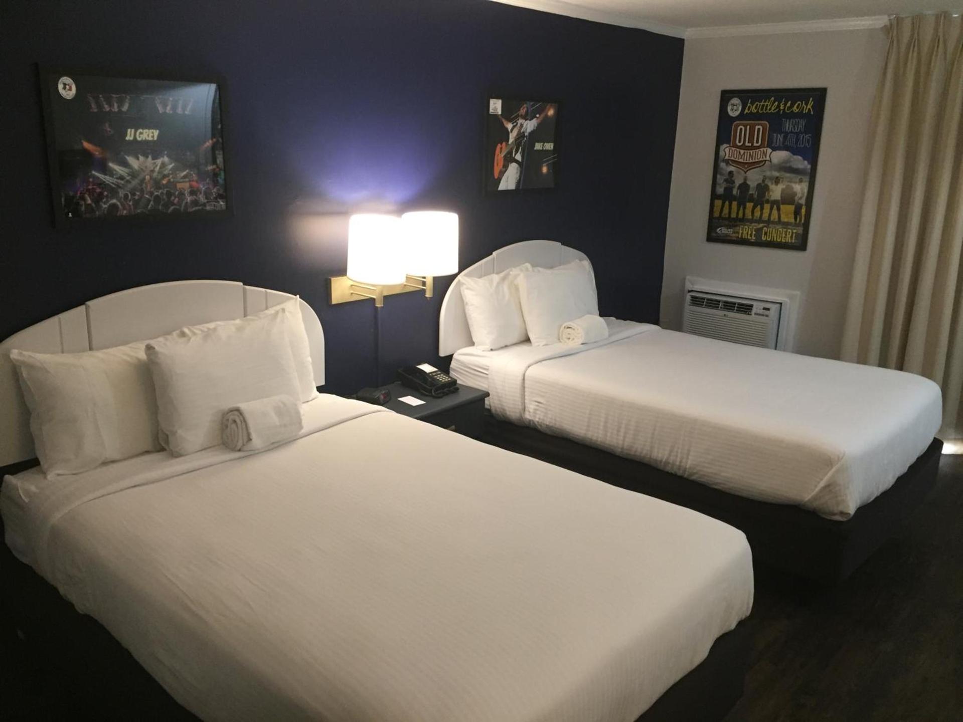 Hotel Dewey photo 16