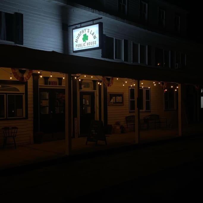 Murphys Law Inn 2 photo 1