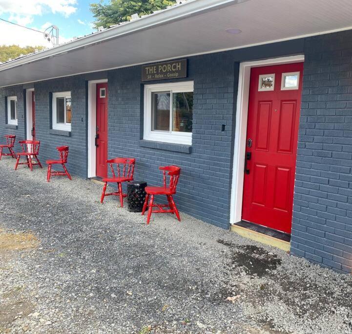 Murphys Law Inn 1 photo 3