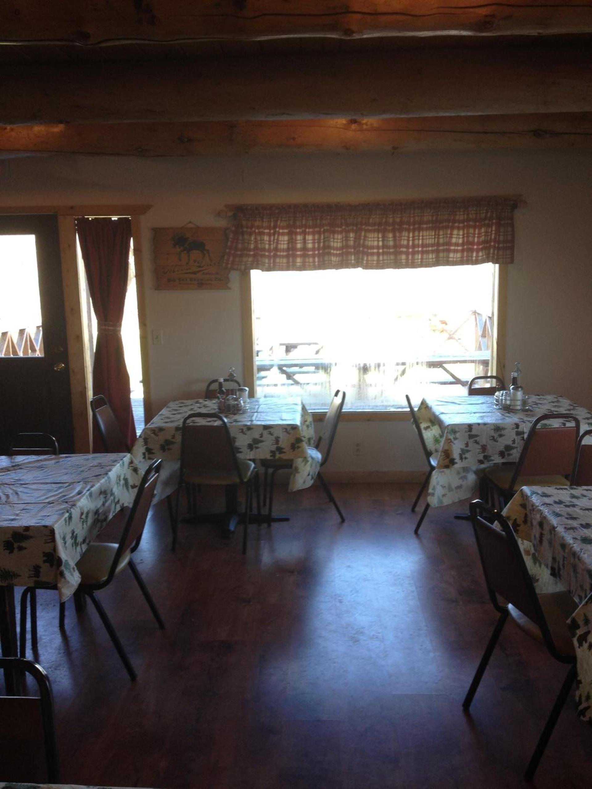 Duck Lake Lodge photo 7