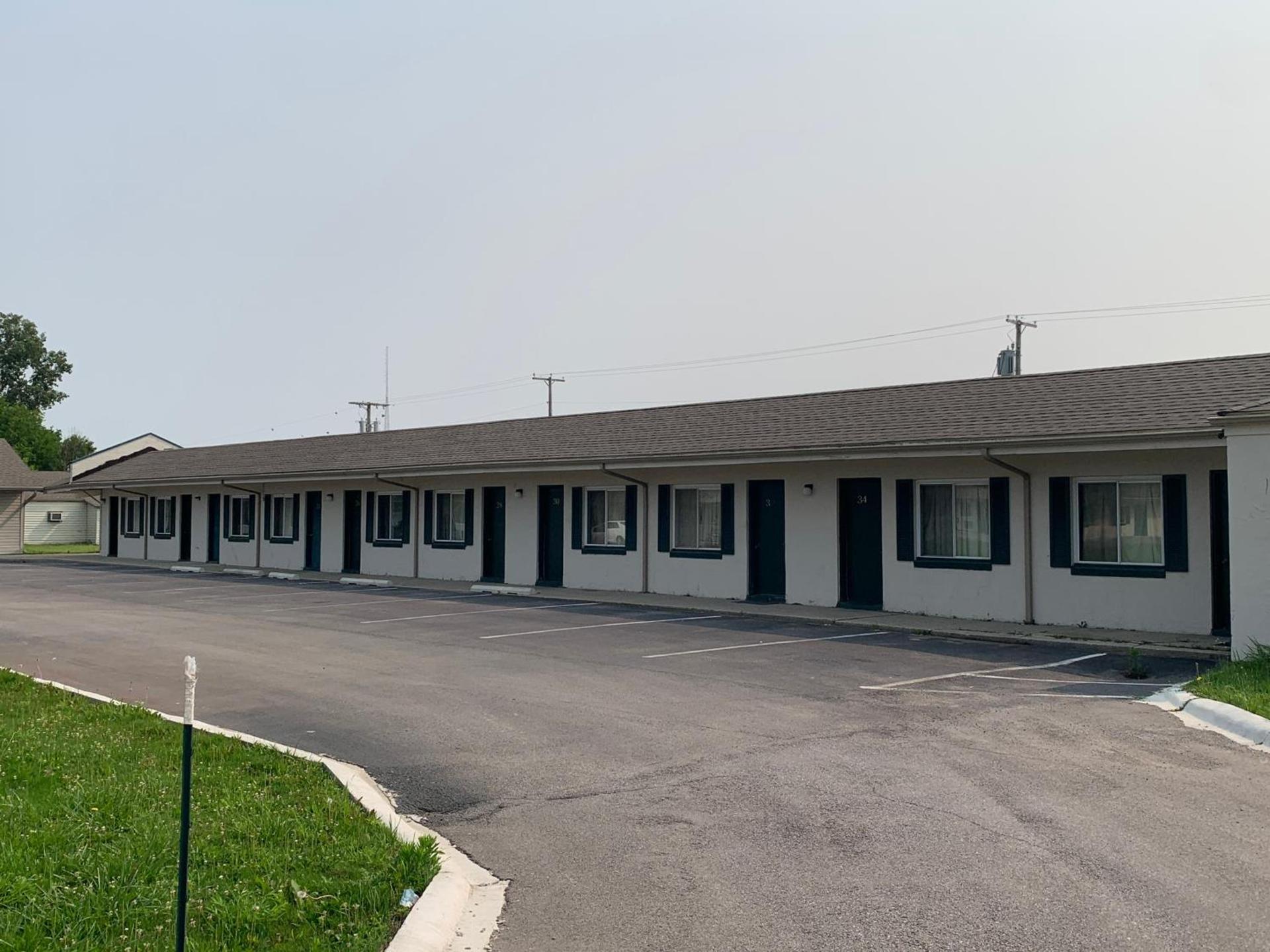Wayne Motel photo 12