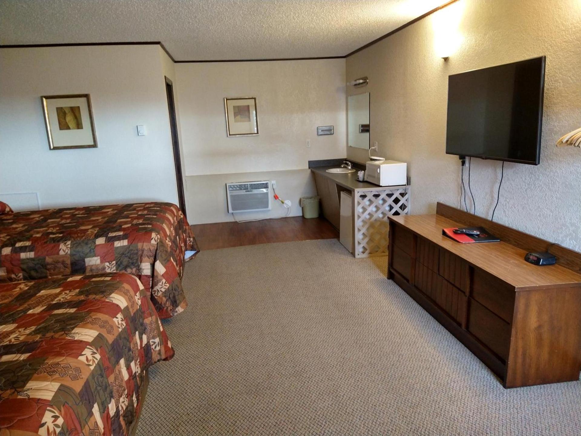 Budget Host 4U Motel photo 3