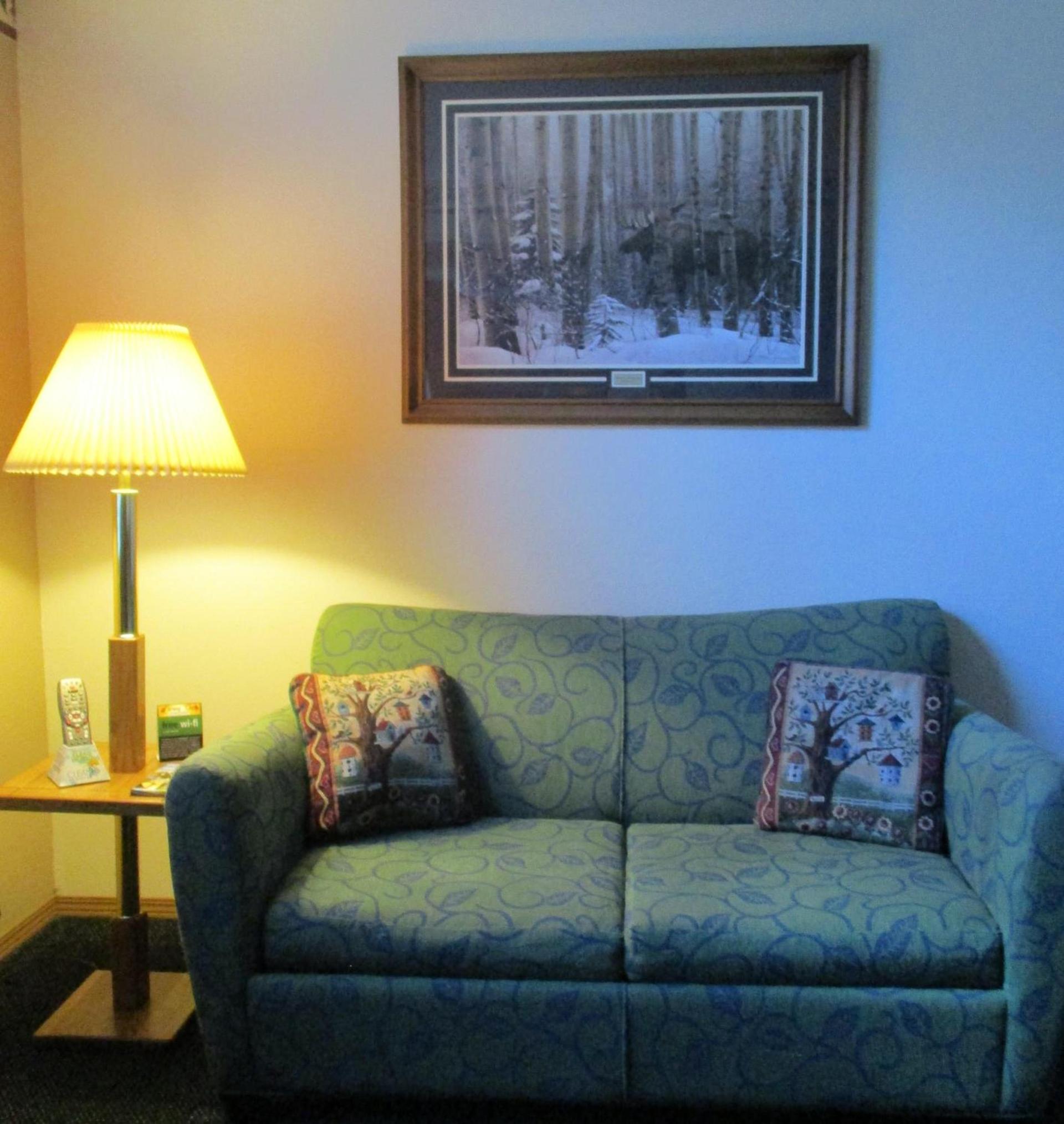 Turning Leaf Townhome Suites photo 41