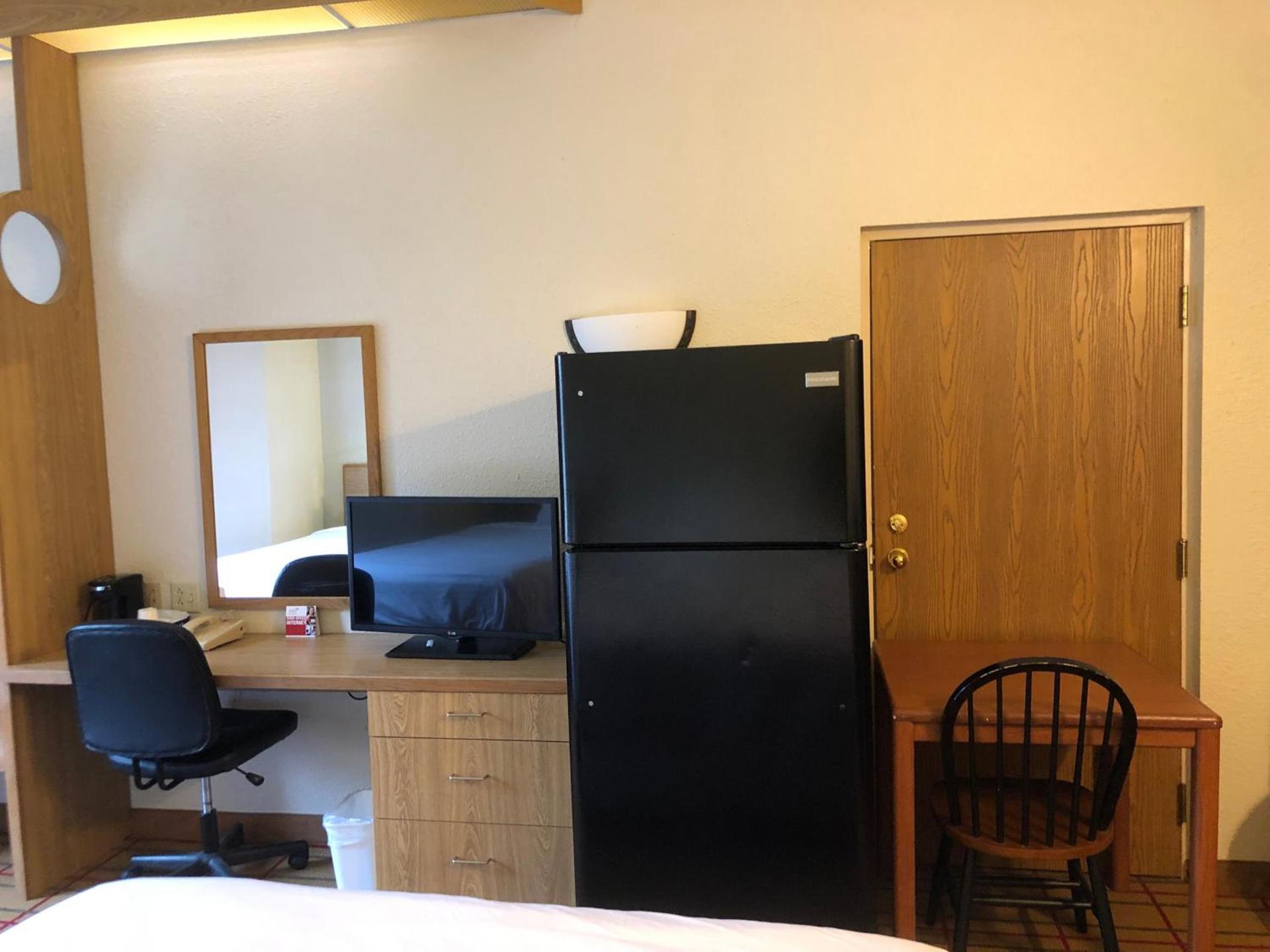 AIRPORT LODGING Pittsburgh Airport photo 21