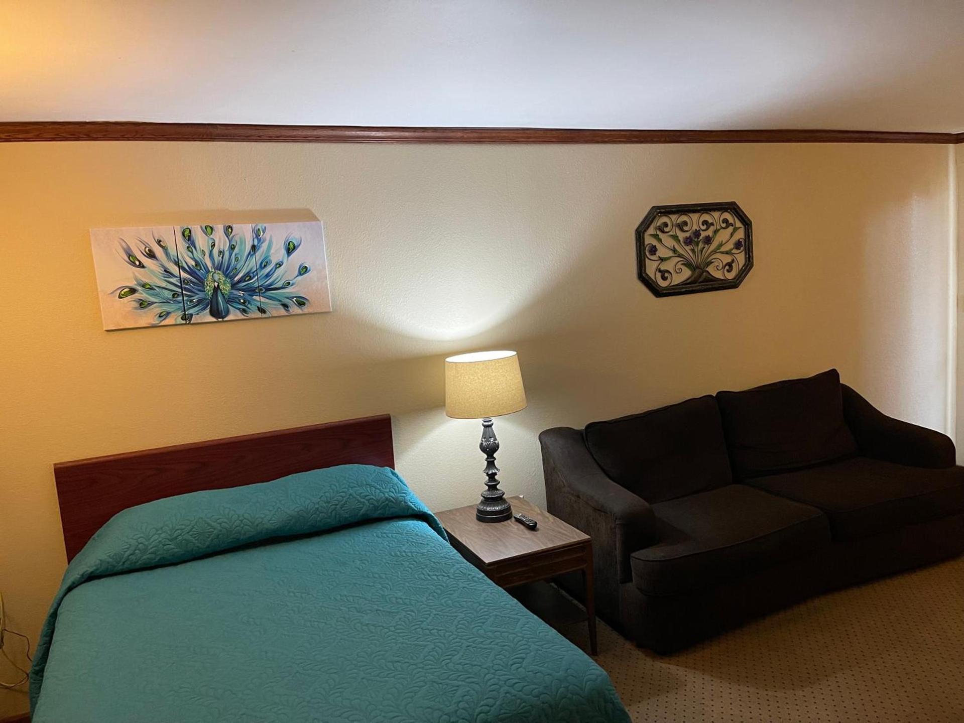Highland Court Motel photo 29