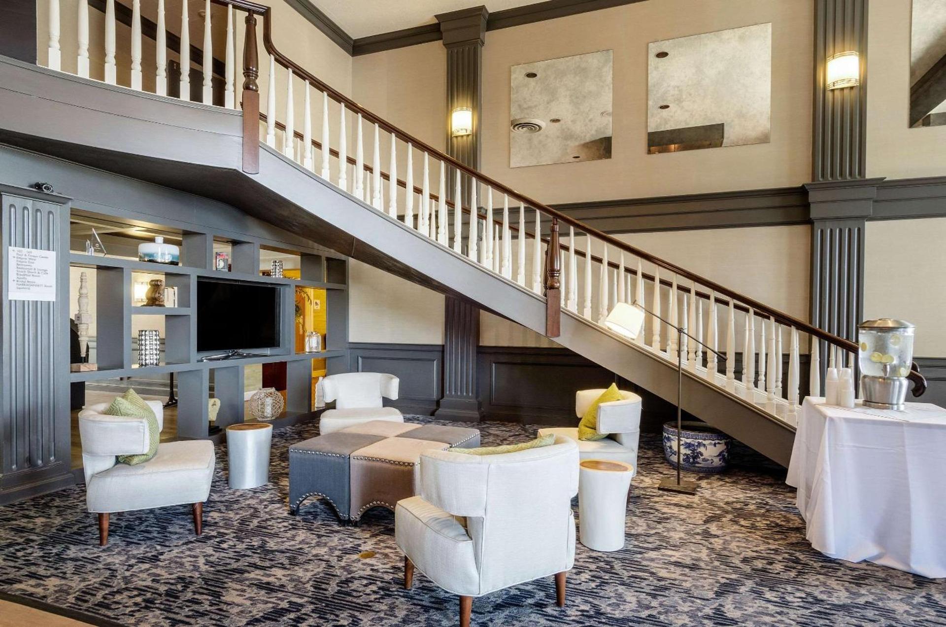 Clarion Hotel Seekonk - Providence photo 53