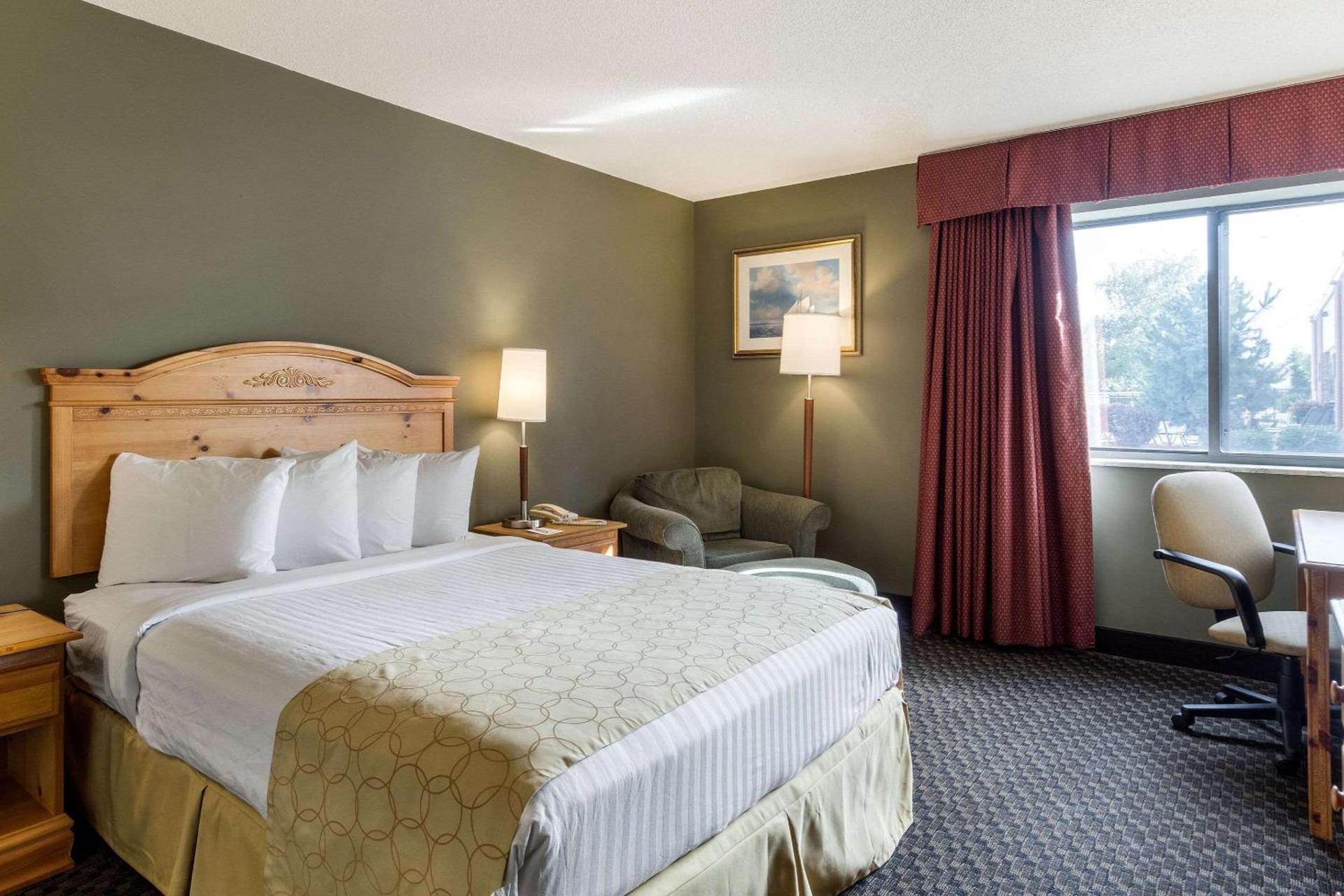 Clarion Hotel Seekonk - Providence photo 24