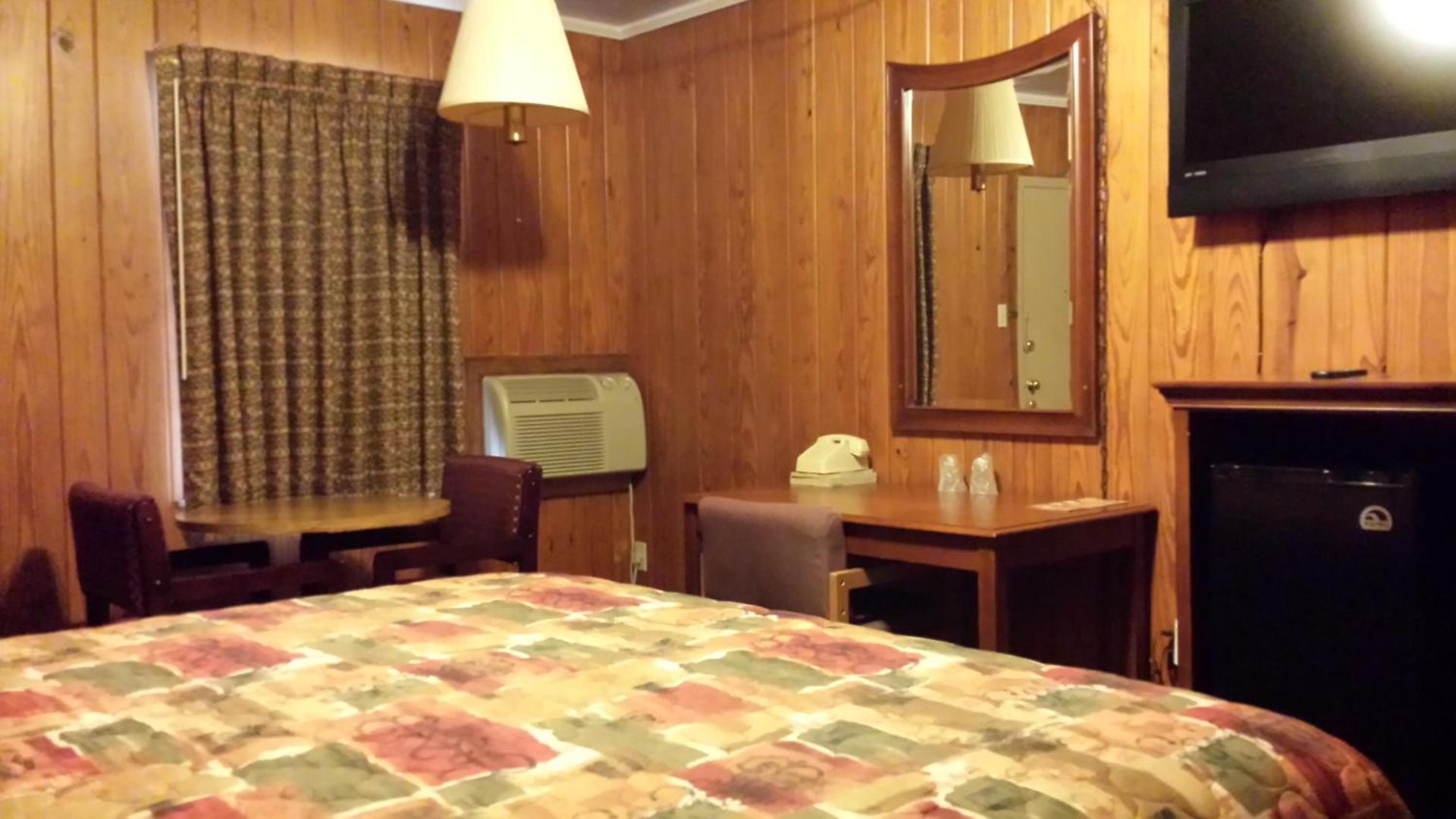 Texas Inn Motel photo 16