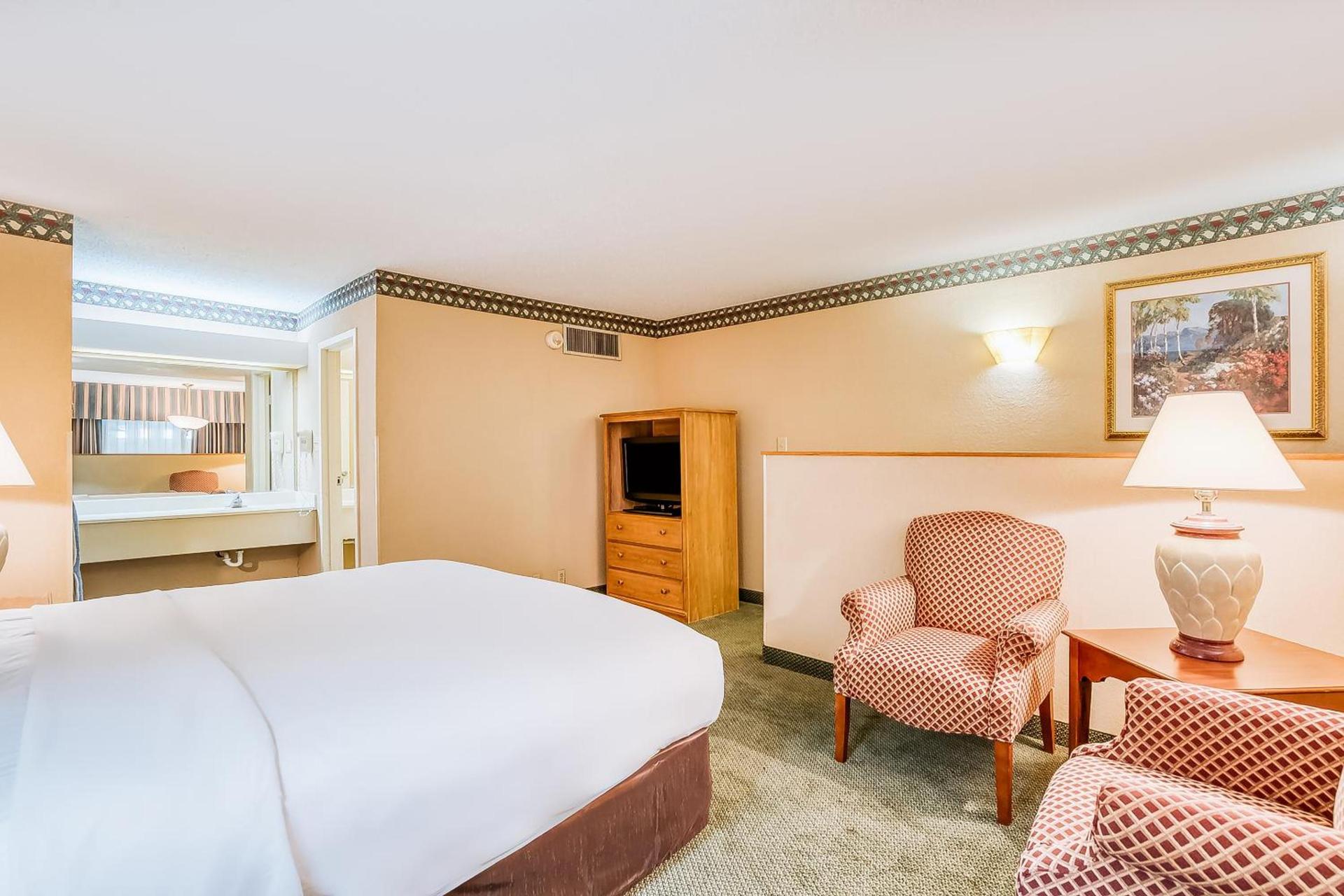 OYO Hotel Monroe LA I-20 photo 19