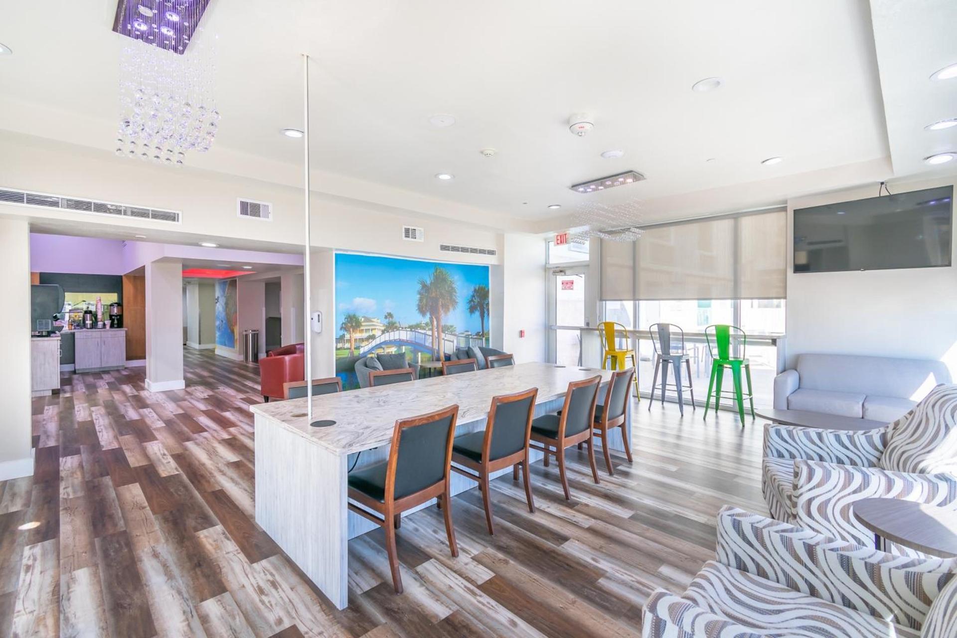 Clarion Pointe Galveston Seawall photo 56
