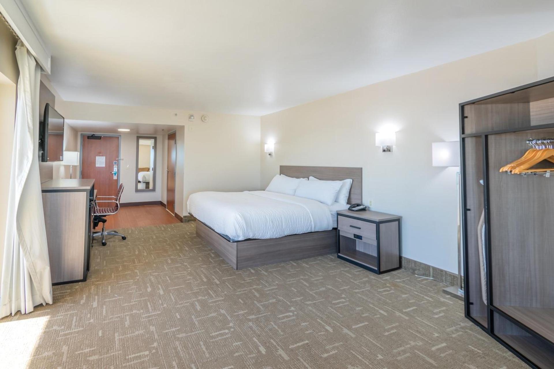 Clarion Pointe Galveston Seawall photo 24