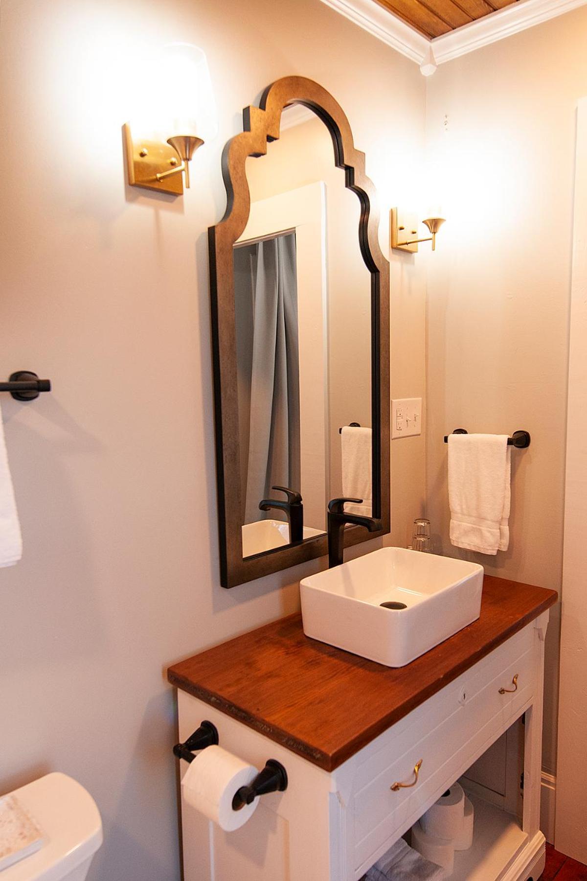 Dabbs Hotel photo 8