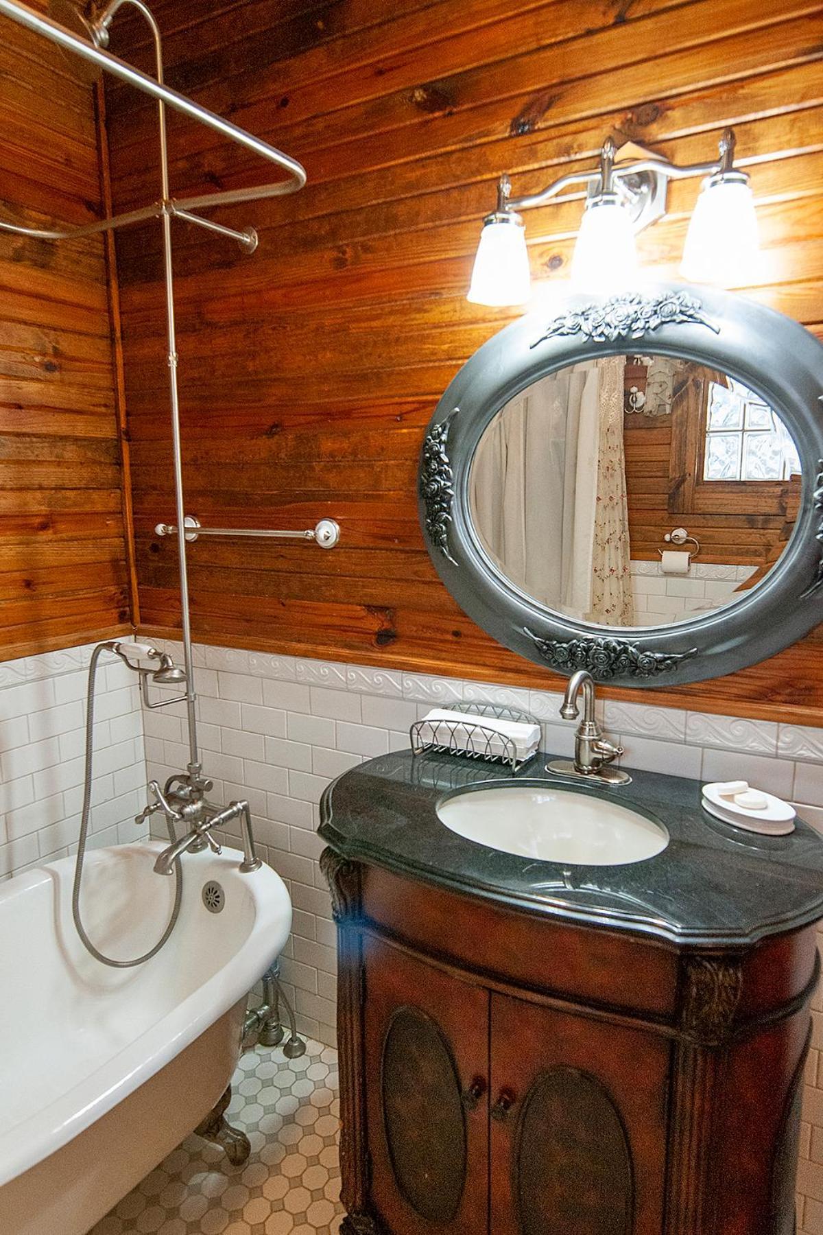 Dabbs Hotel photo 16