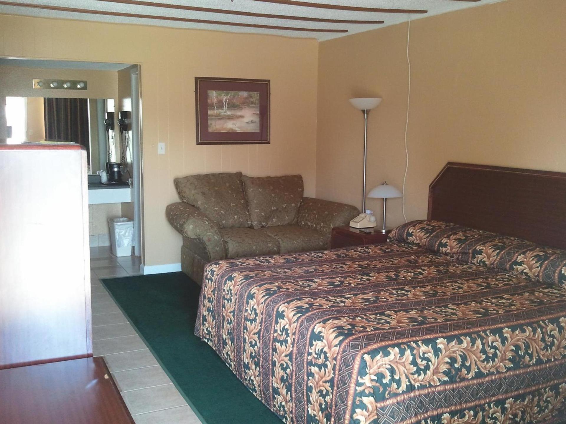 Holiday Motel photo 6