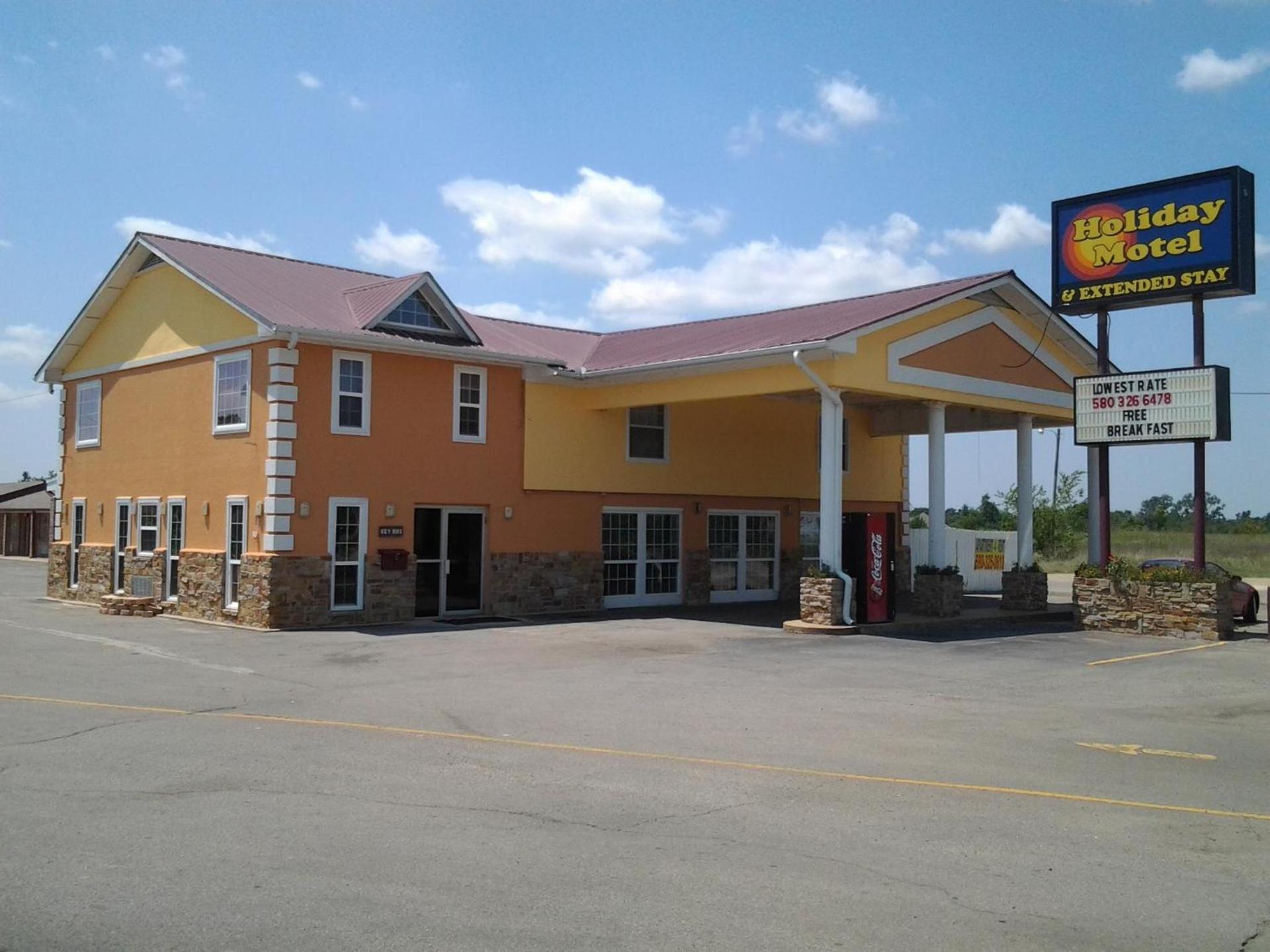 Holiday Motel photo 1