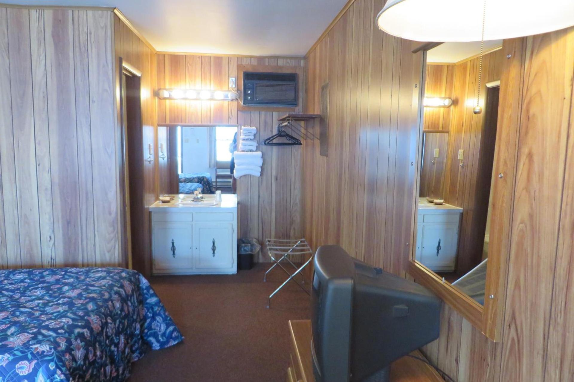 Seacrest Motel photo 8