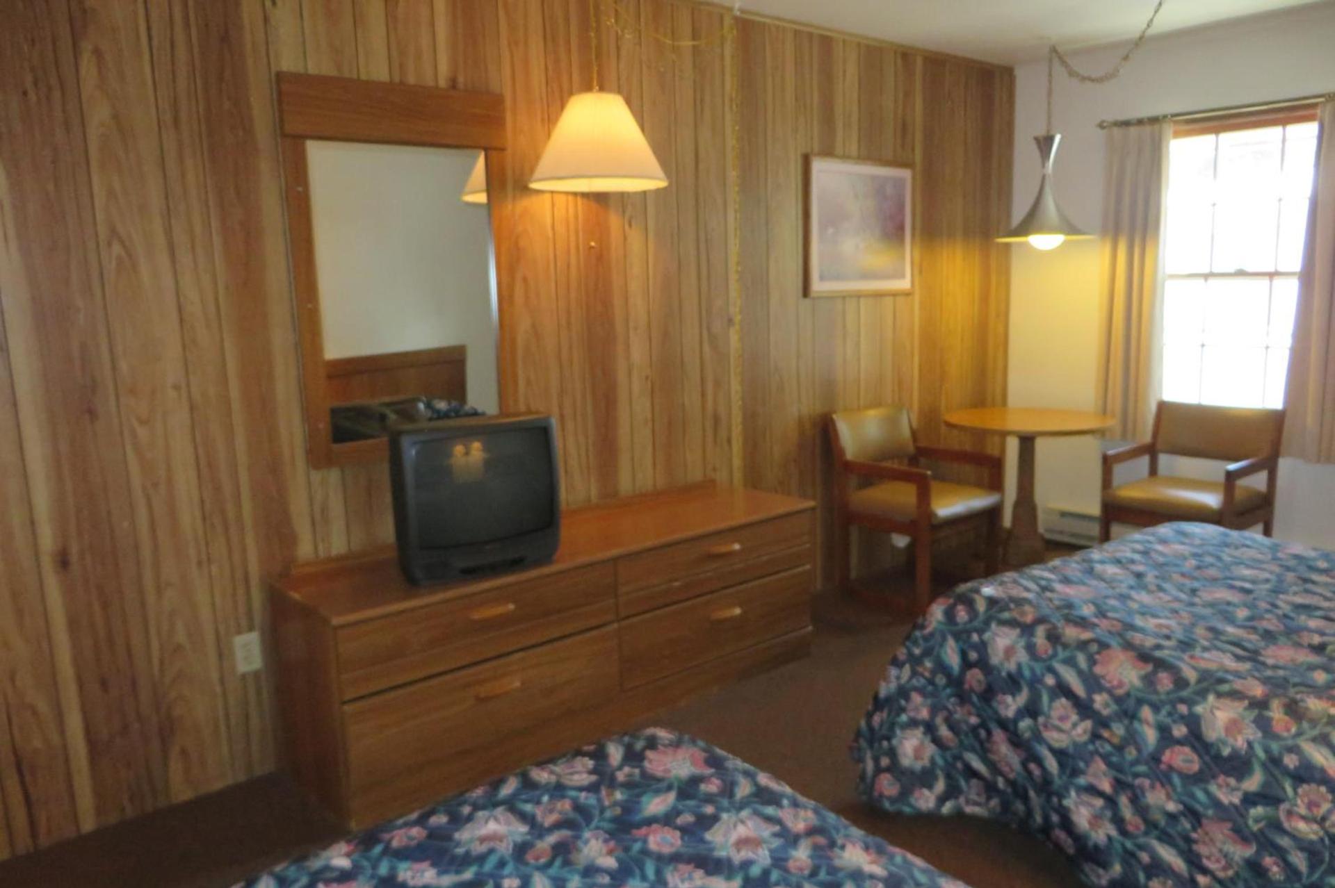 Seacrest Motel photo 16