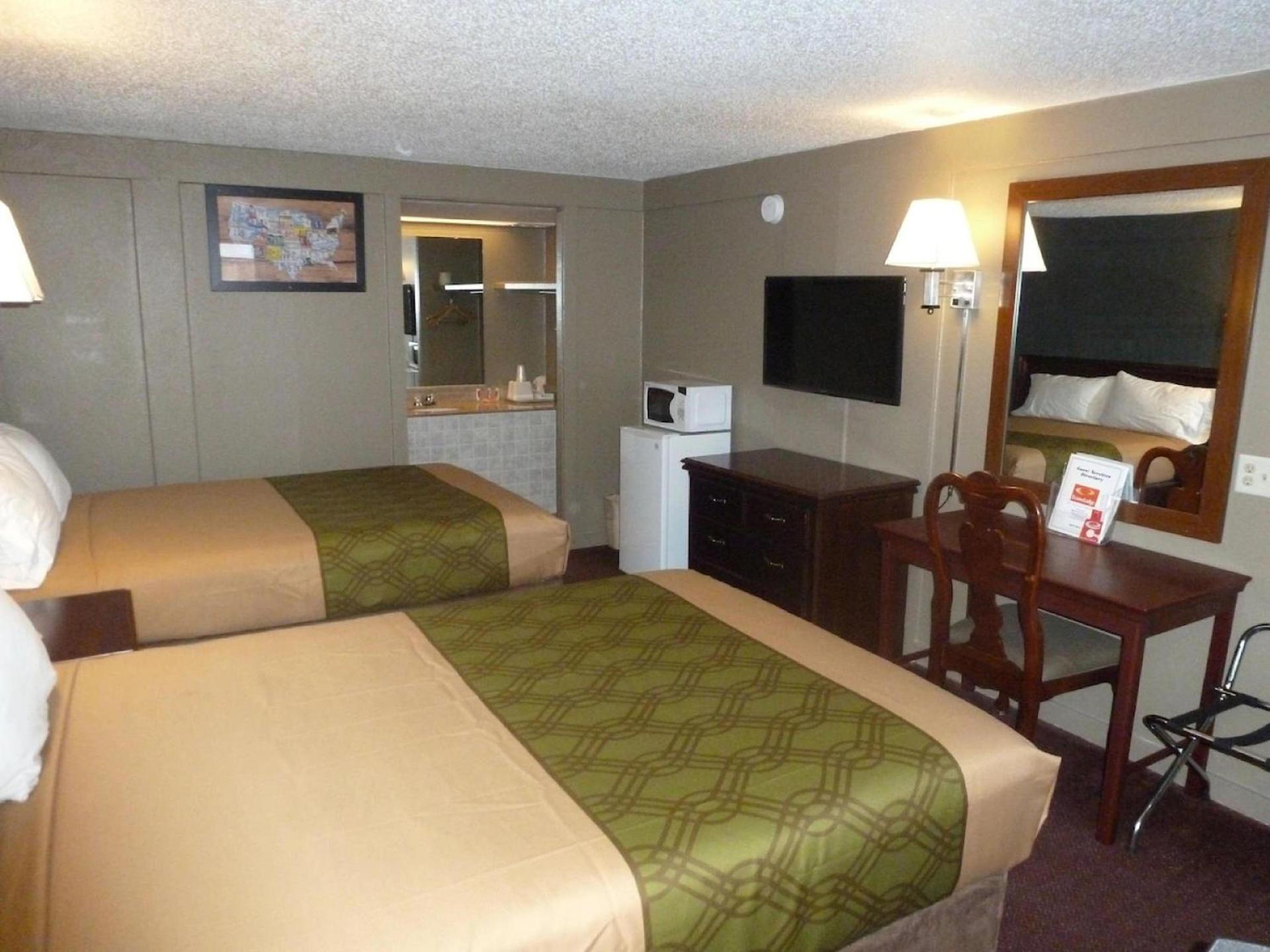 Econo Lodge Pittsburgh I-79 photo 17