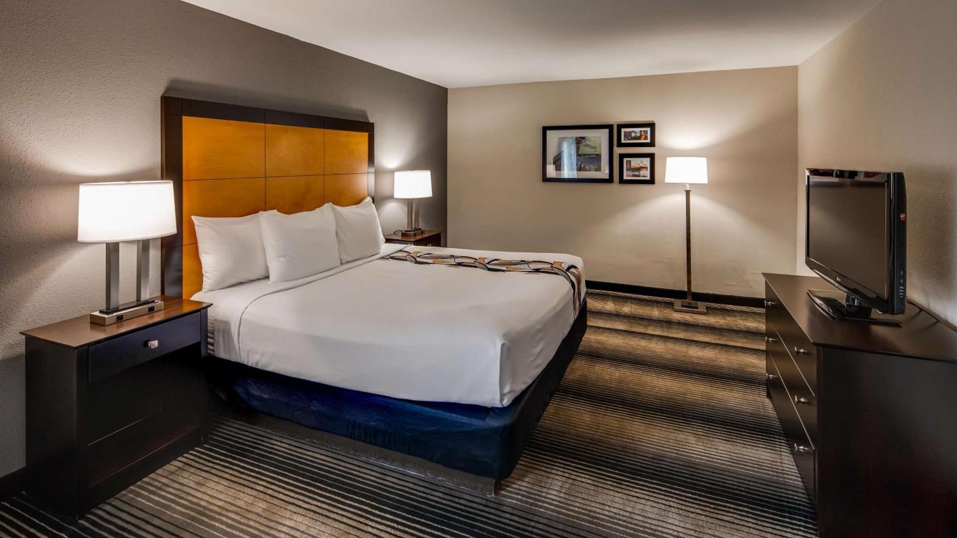 Best Western Plus Hyde Park Chicago Hotel photo 9
