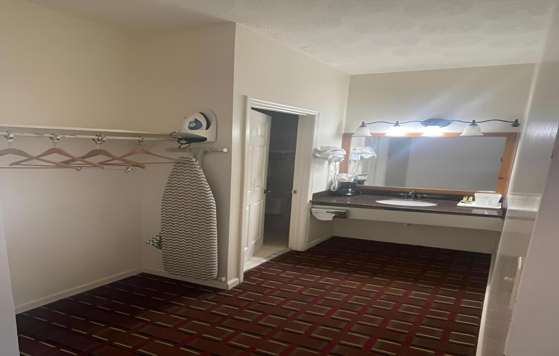 Budgetel Inn & Suites photo 53