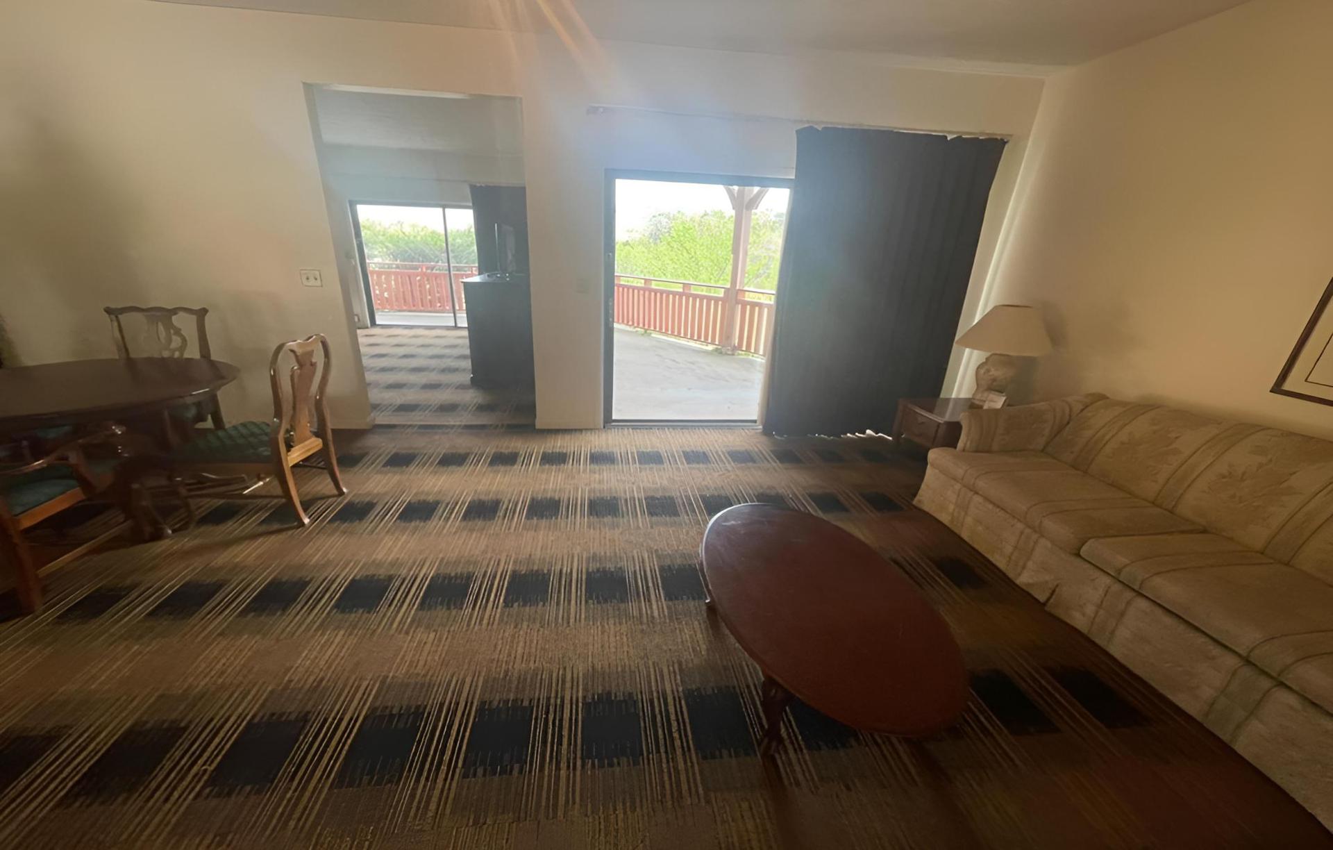 Budgetel Inn & Suites photo 12