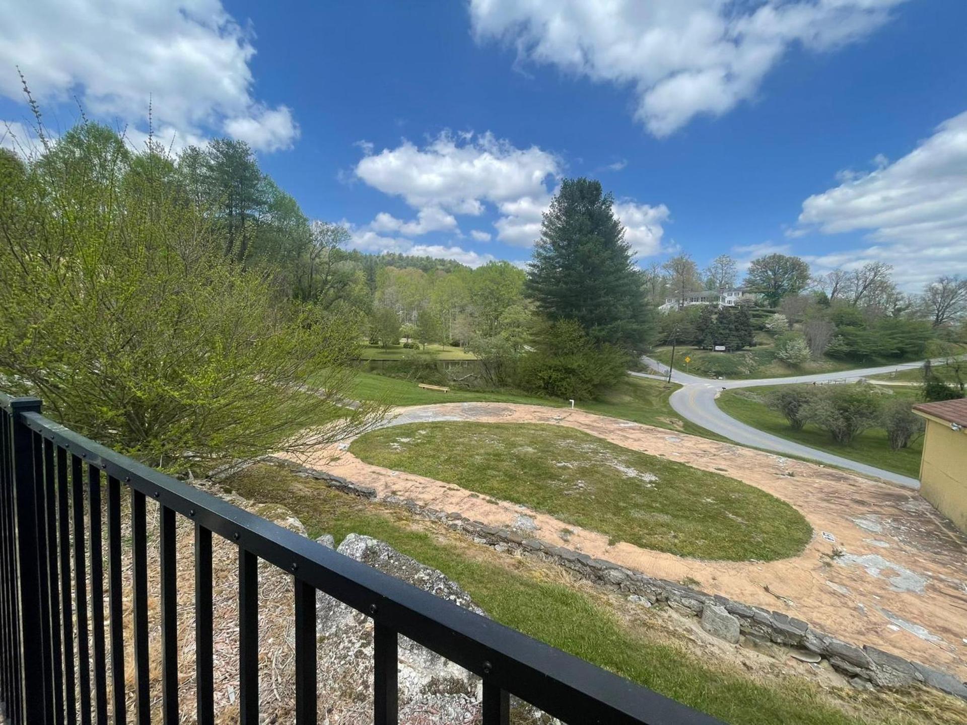 Budgetel Inn & Suites photo 48