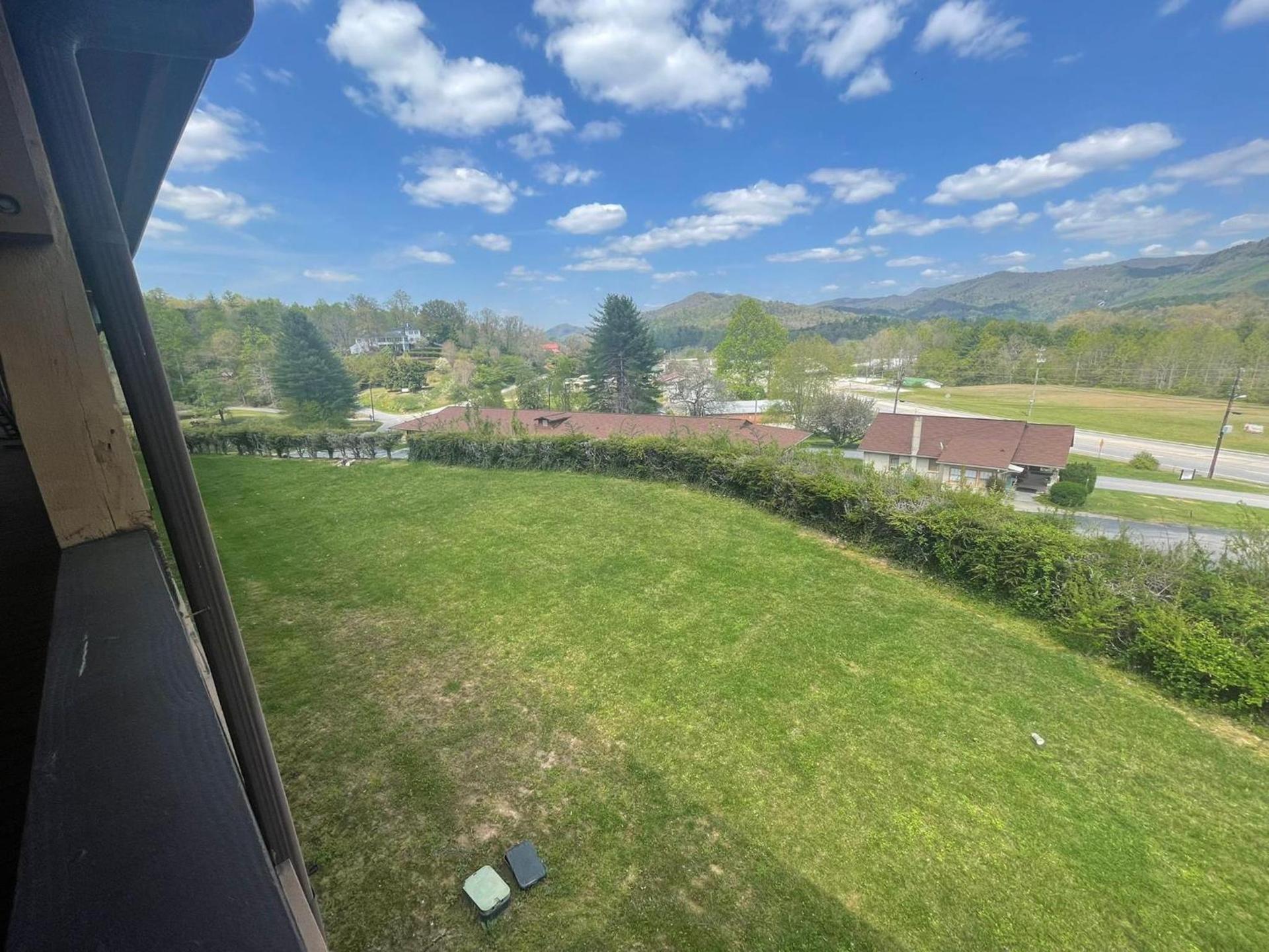 Budgetel Inn & Suites photo 31