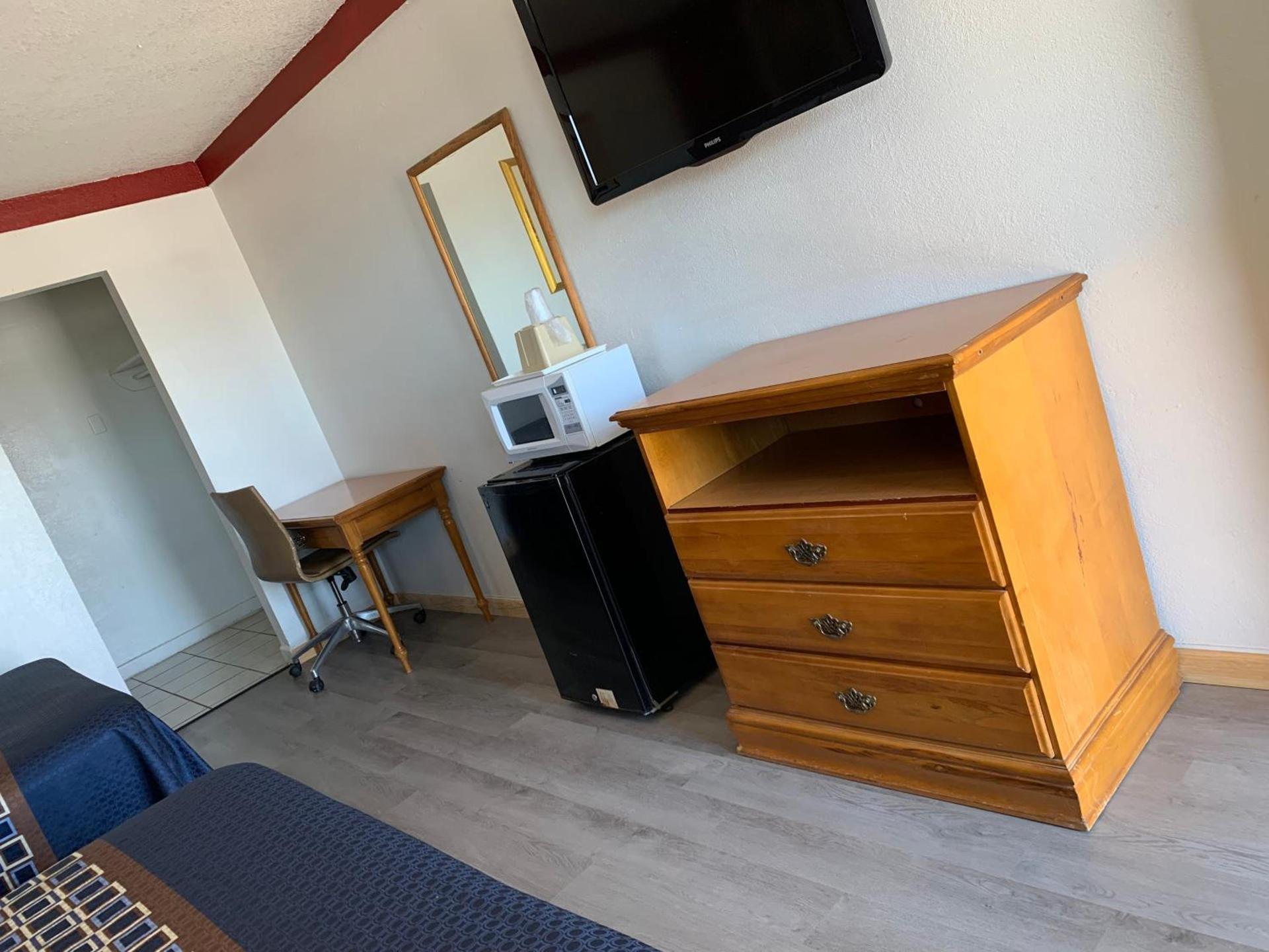 Budget Inn photo 7