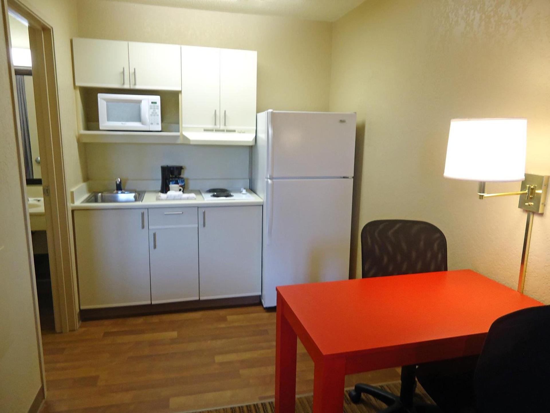 Extended Stay America Suites - Las Vegas - Valley View photo 8
