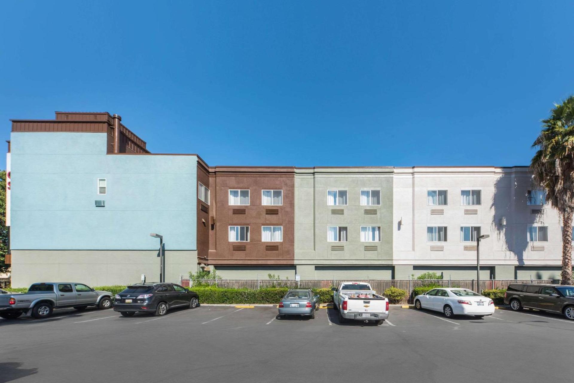 Comfort Suites San Jose Airport photo 24