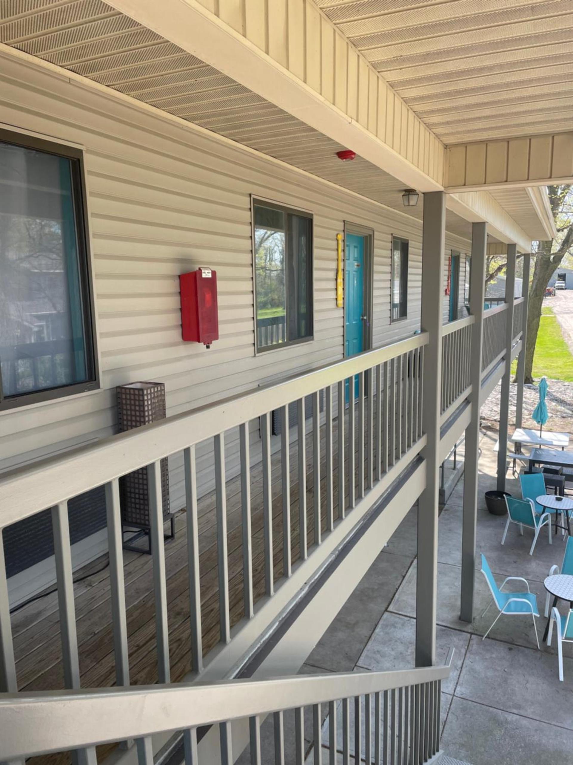 Lake Point Motel photo 24