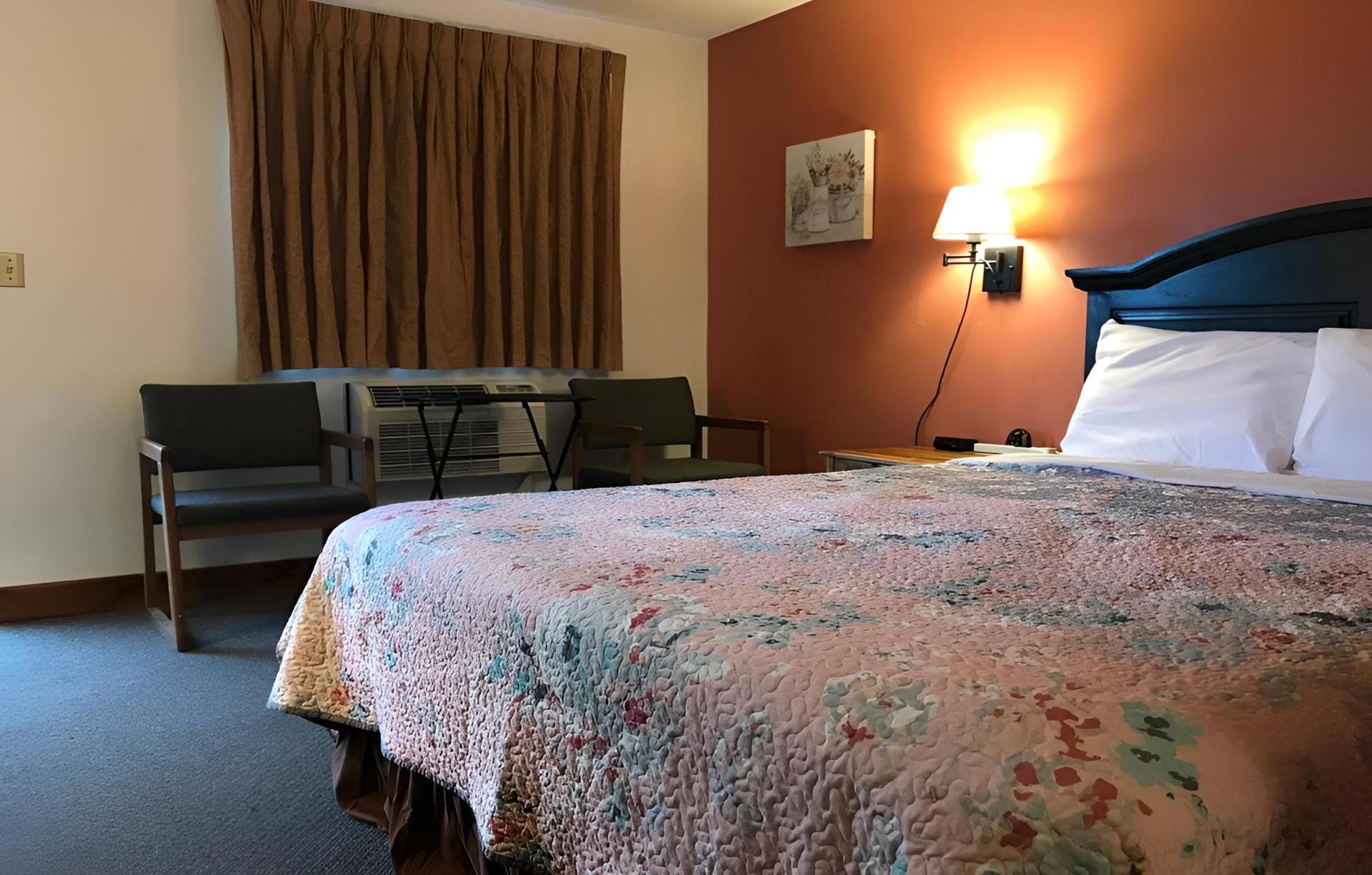 Big Sky Lodge photo 16