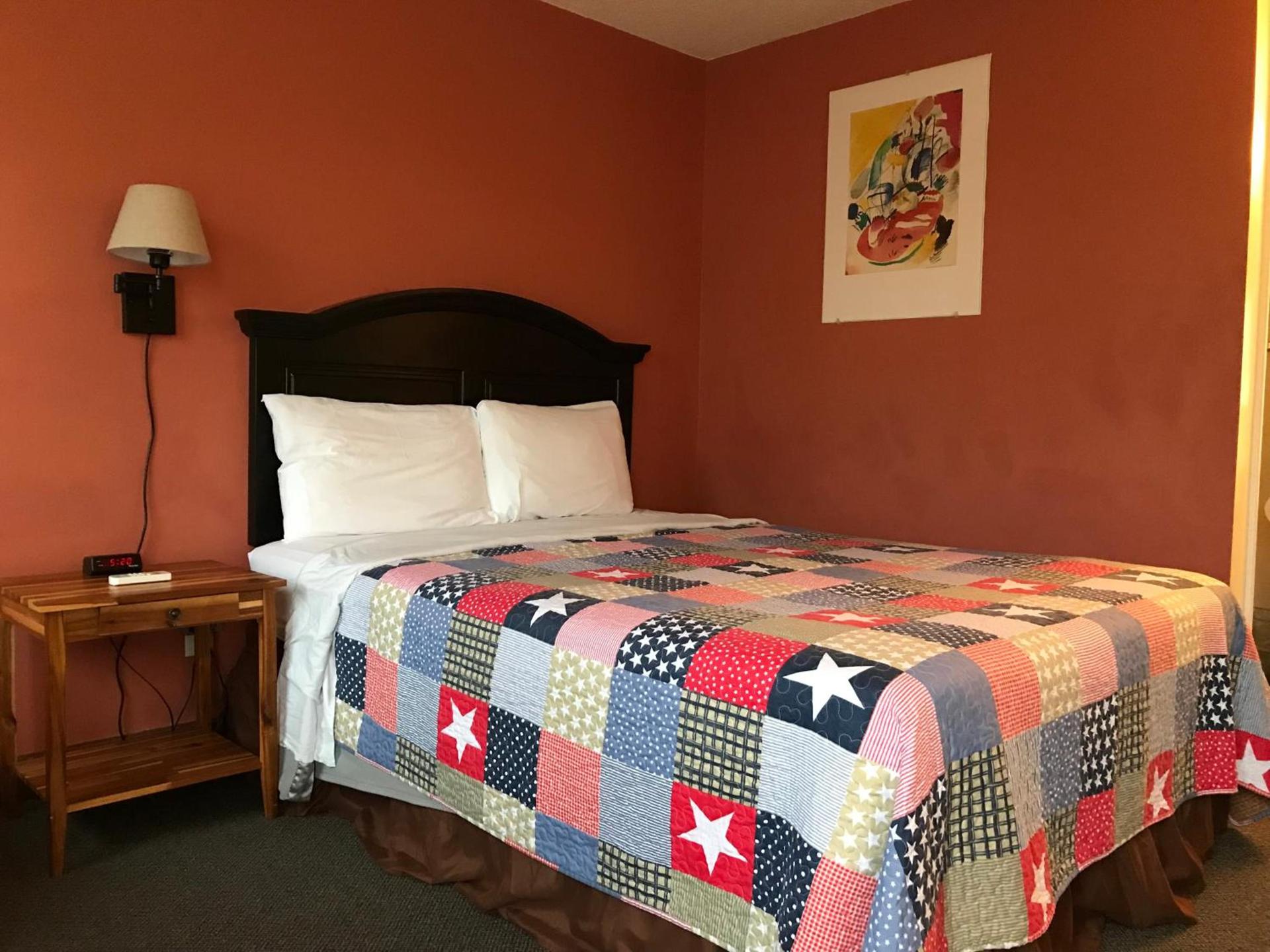 Big Sky Lodge photo 14