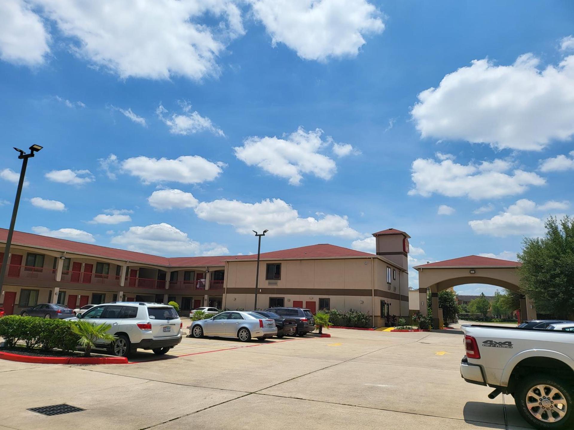 Palace Inn Sam Houston Race Park west road photo 45