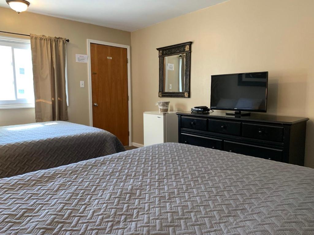 Green Acre Motel photo 9