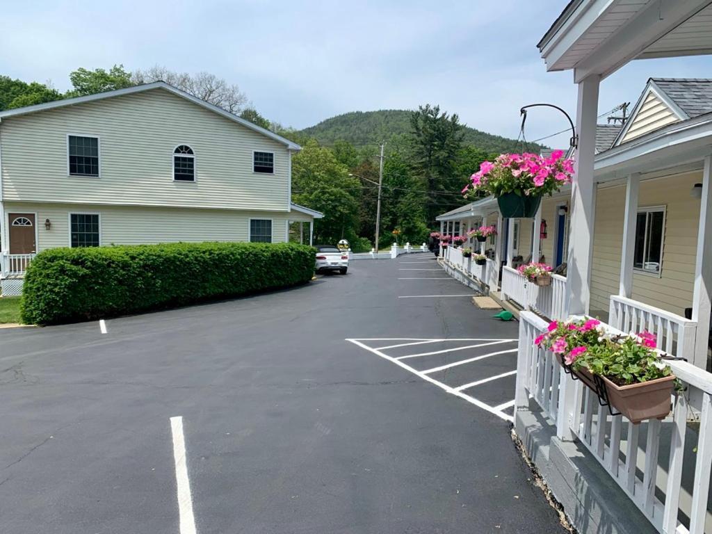 Green Acre Motel photo 42