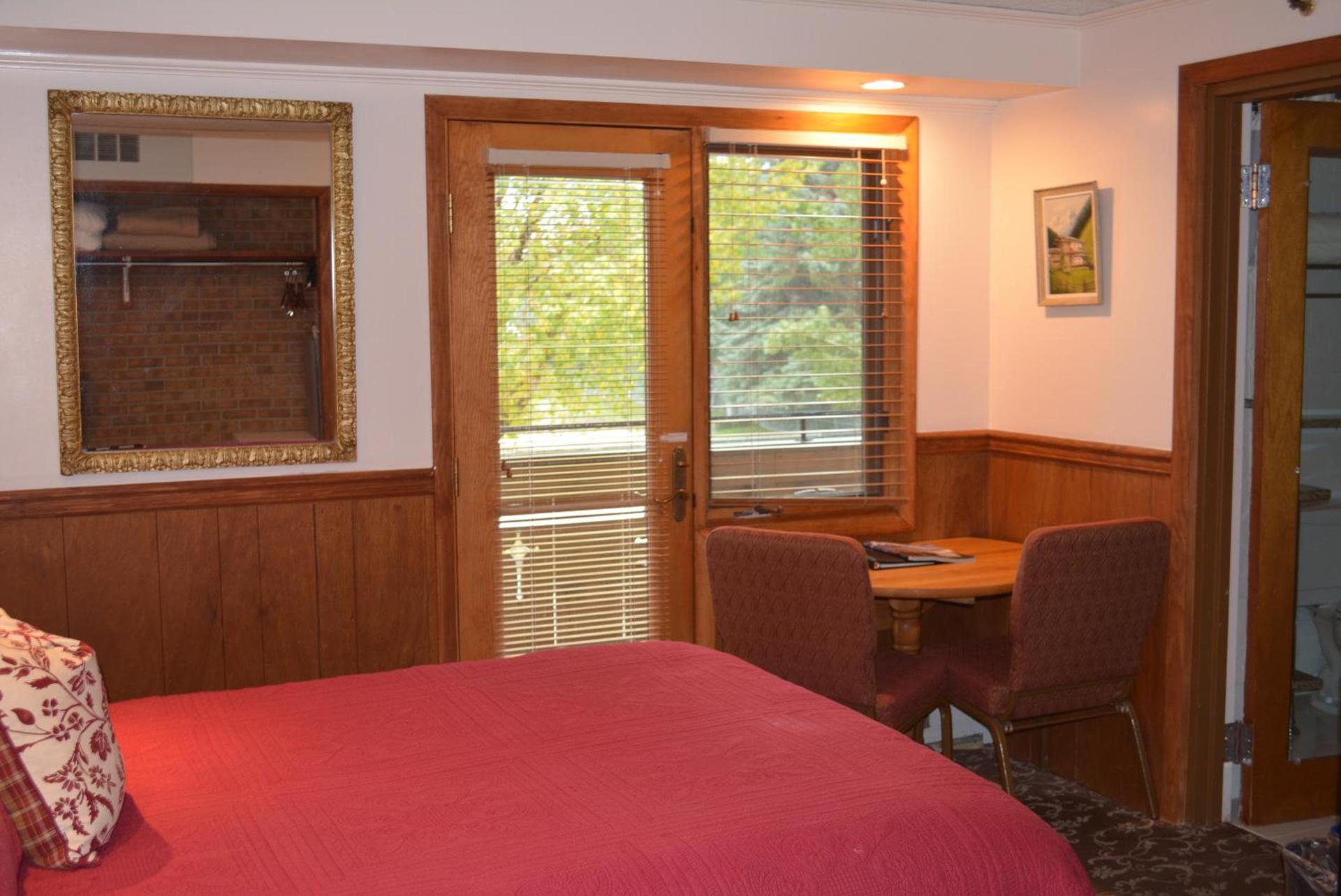 Mountain Chalet Aspen photo 27