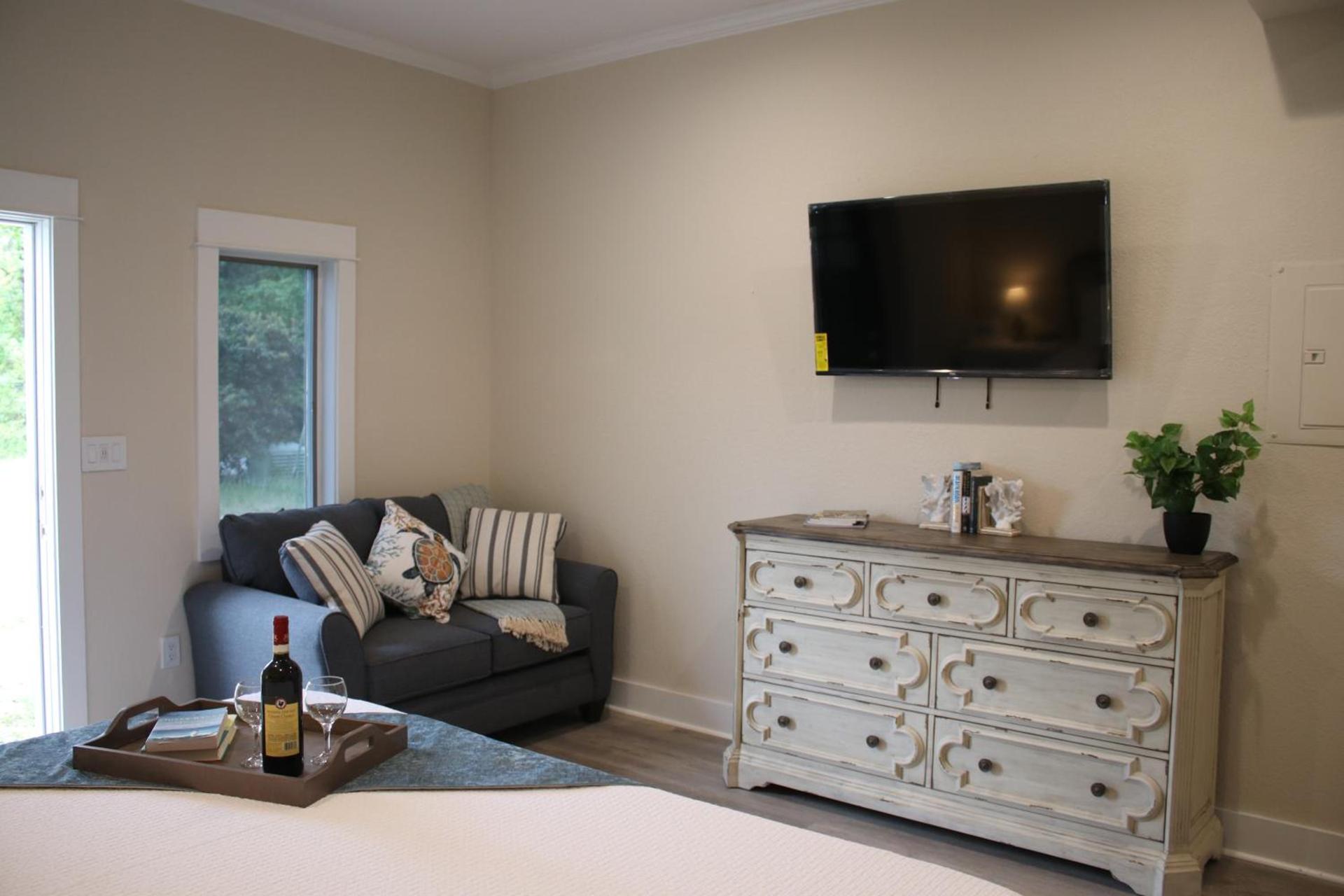 Wild Horse Inn photo 14
