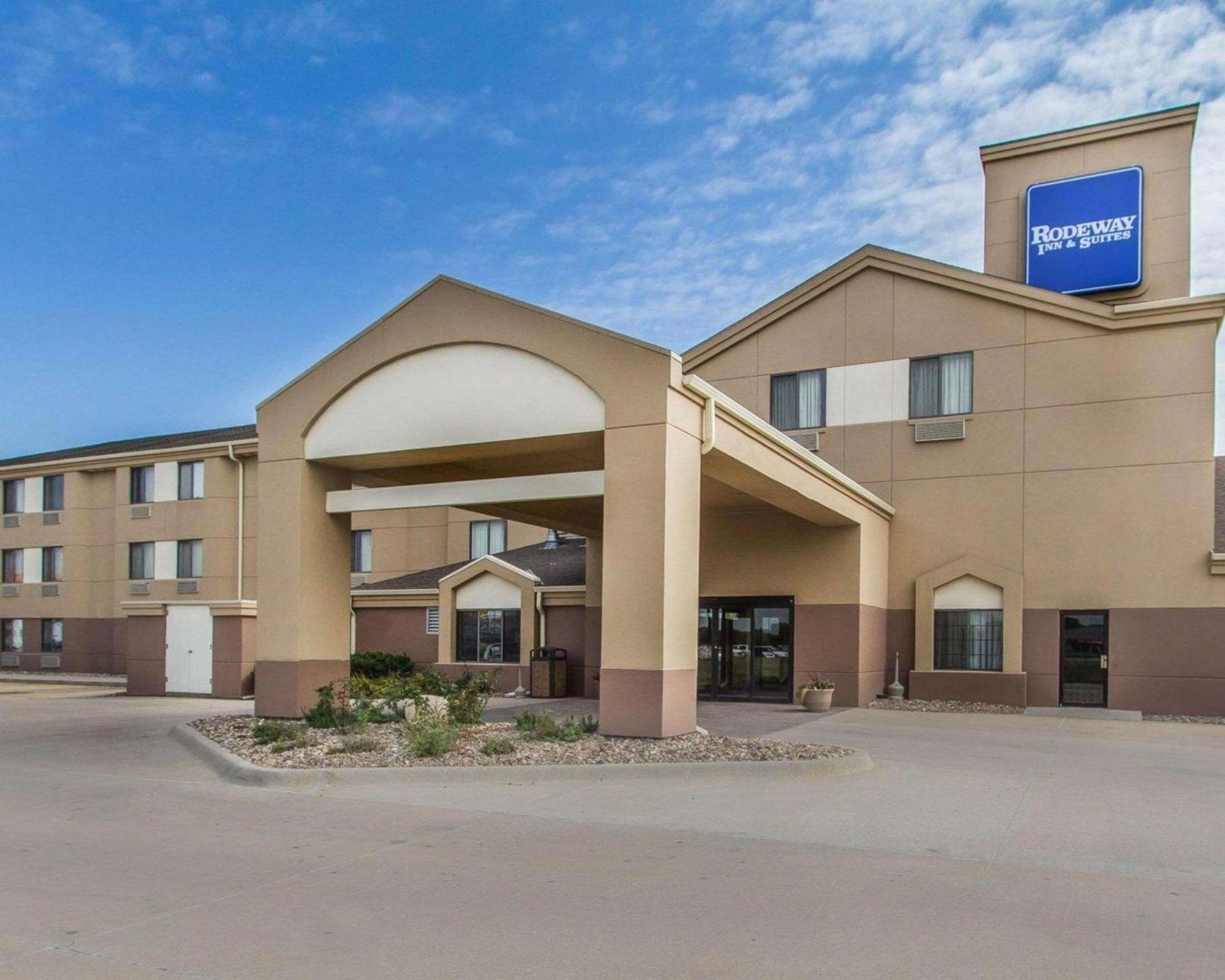 Rodeway Inn photo 1