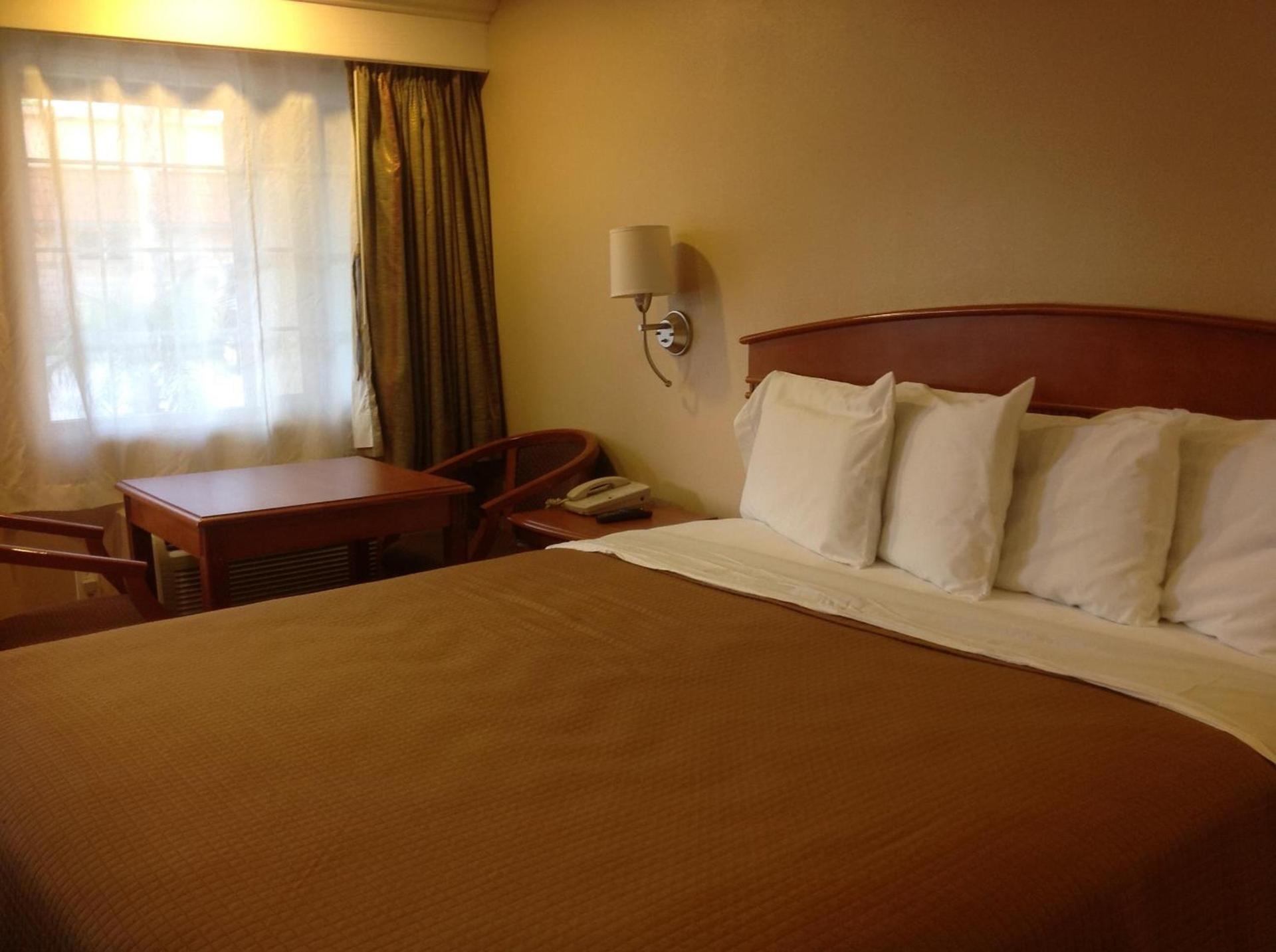 Hyland Motel Van Nuys photo 14