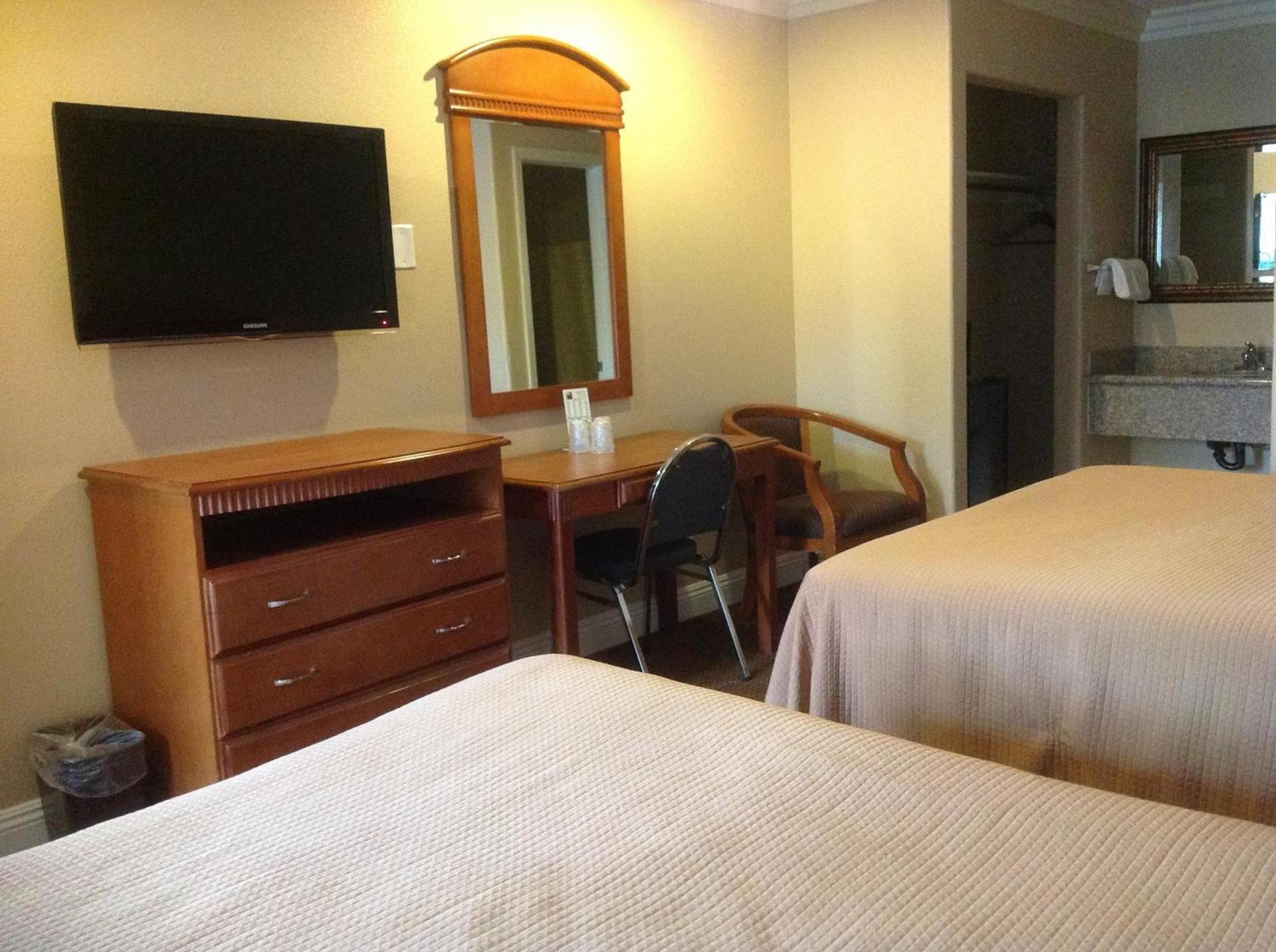 Hyland Motel Van Nuys photo 9